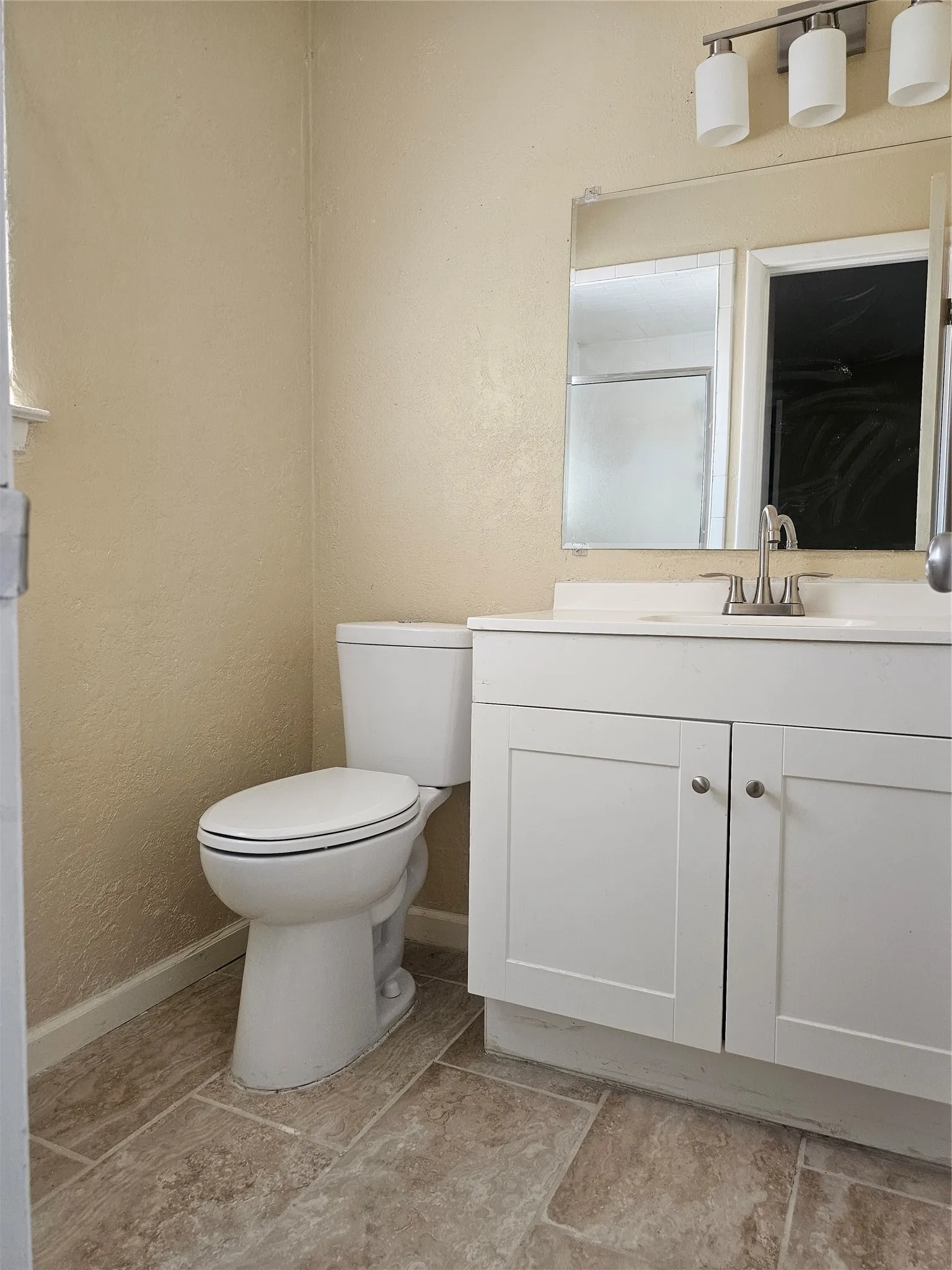 Single Family Residence For Rent in Tarrant County , 5604 Macarthur Drive, Fort Worth, Texas 76112, 4 Bedroom, 2 Bathroom, Garage spaces, 1,491 Sqft, built in 1972, mls#21357320, Real Estate Agent in Fort Worth, Homes For Rent in Tarrant county, Homes For Rent in Fort Worth, Realtor in Fort Worth Texas, Real Estate Brokerage Independent Realty Texas, Luminita Cordes Realtor