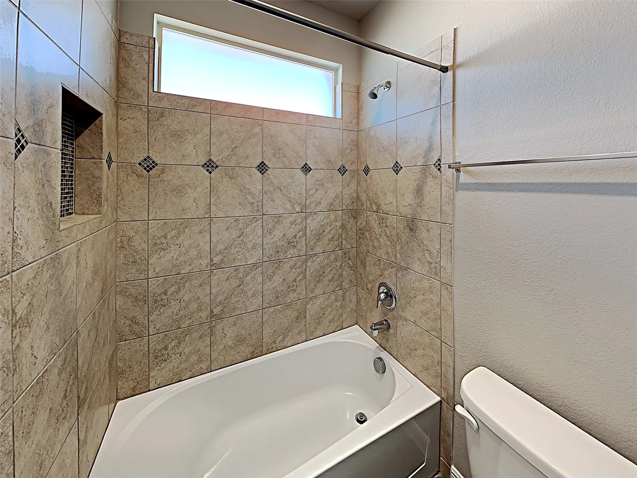 Single Family Residence For Sale in Ellis County , 2606 Lavender Lane, Glenn Heights, Texas 75154, 3 Bedroom, 2 Bathroom, 2 Garage spaces, 2,207 Sqft, built in 2019, mls#21357321, Real Estate Agent in Glenn Heights, Homes For Sale in Ellis county, Homes For Sale in Glenn Heights, Realtor in Glenn Heights Texas, Real Estate Brokerage Independent Realty Texas, Luminita Cordes Realtor