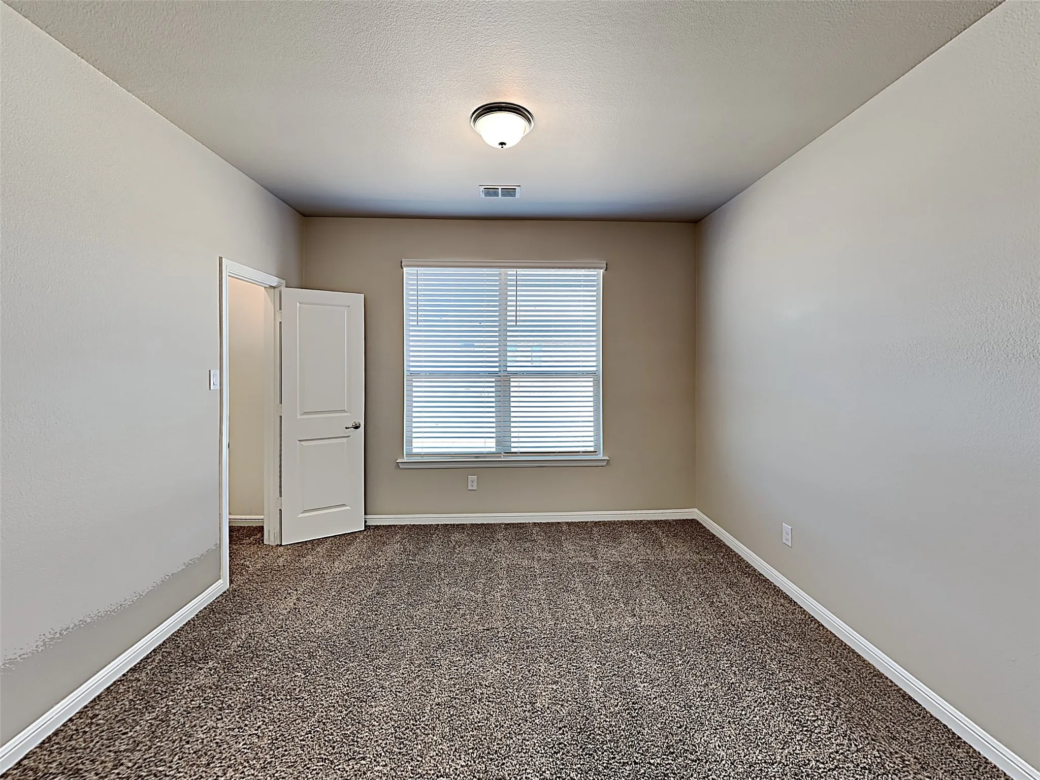 Single Family Residence For Sale in Ellis County , 2606 Lavender Lane, Glenn Heights, Texas 75154, 3 Bedroom, 2 Bathroom, 2 Garage spaces, 2,207 Sqft, built in 2019, mls#21357321, Real Estate Agent in Glenn Heights, Homes For Sale in Ellis county, Homes For Sale in Glenn Heights, Realtor in Glenn Heights Texas, Real Estate Brokerage Independent Realty Texas, Luminita Cordes Realtor