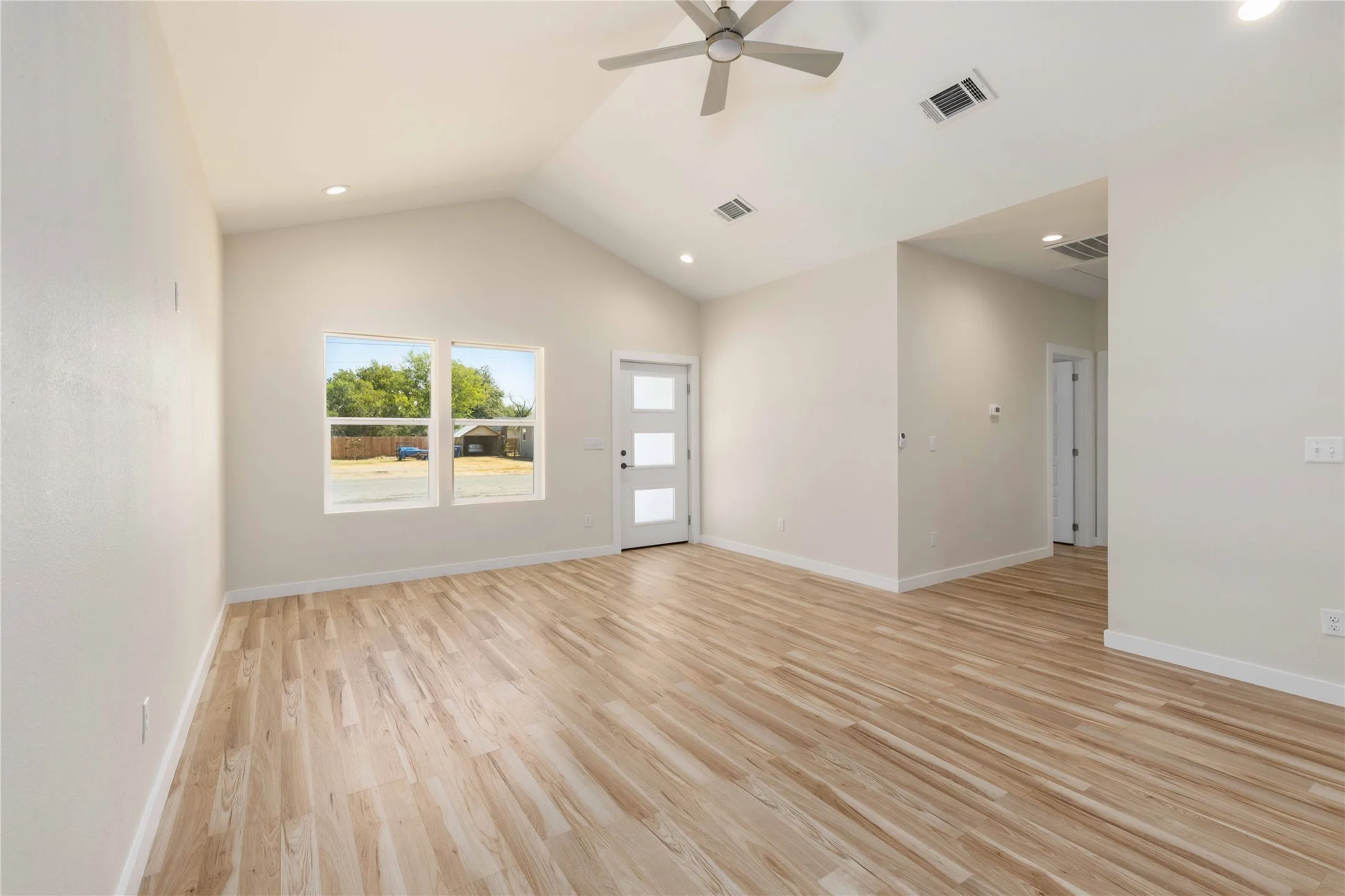 Single Family Residence For Sale in Brown County , 1613 1/2 2nd Street, Brownwood, Texas 76801, 3 Bedroom, 2 Bathroom, Garage spaces, 1,450 Sqft, built in 2026, mls#21352575, Real Estate Agent in Brownwood, Homes For Sale in Brown county, Homes For Sale in Brownwood, Realtor in Brownwood Texas, Real Estate Brokerage Independent Realty Texas, Luminita Cordes Realtor