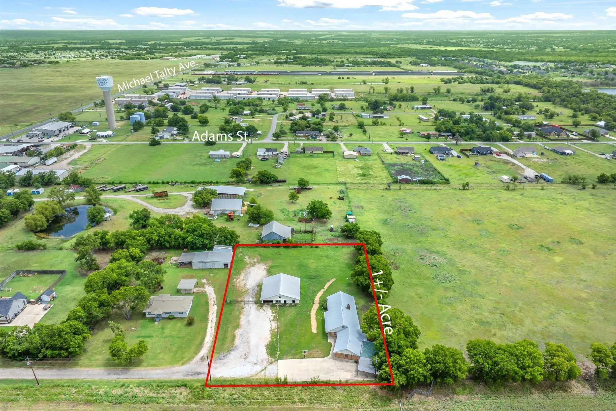Single Family Residence For Sale in Kaufman County , 6128 N Fm 148, Terrell, Texas 75160, 4 Bedroom, 3 Bathroom, 2 Garage spaces, 2,805 Sqft, built in 1983, Price $639,000, mls#21336241, Real Estate Agent in Terrell, Homes For Sale in Kaufman county, Homes For Sale in Terrell, Realtor in Terrell Texas, Real Estate Brokerage Independent Realty Texas, Luminita Cordes Realtor