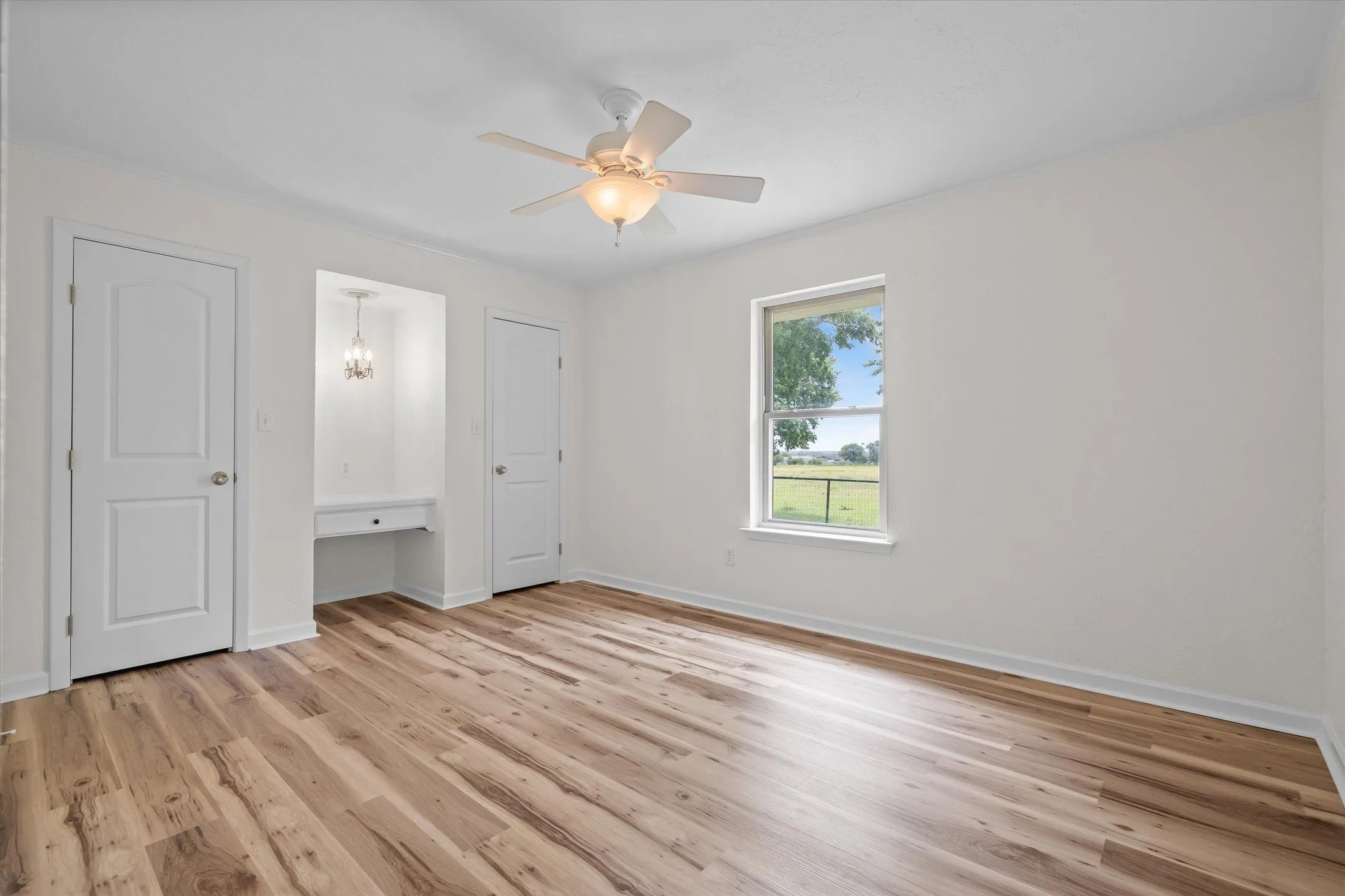 Single Family Residence For Sale in Kaufman County , 6128 N Fm 148, Terrell, Texas 75160, 4 Bedroom, 3 Bathroom, 2 Garage spaces, 2,805 Sqft, built in 1983, Price $639,000, mls#21336241, Real Estate Agent in Terrell, Homes For Sale in Kaufman county, Homes For Sale in Terrell, Realtor in Terrell Texas, Real Estate Brokerage Independent Realty Texas, Luminita Cordes Realtor