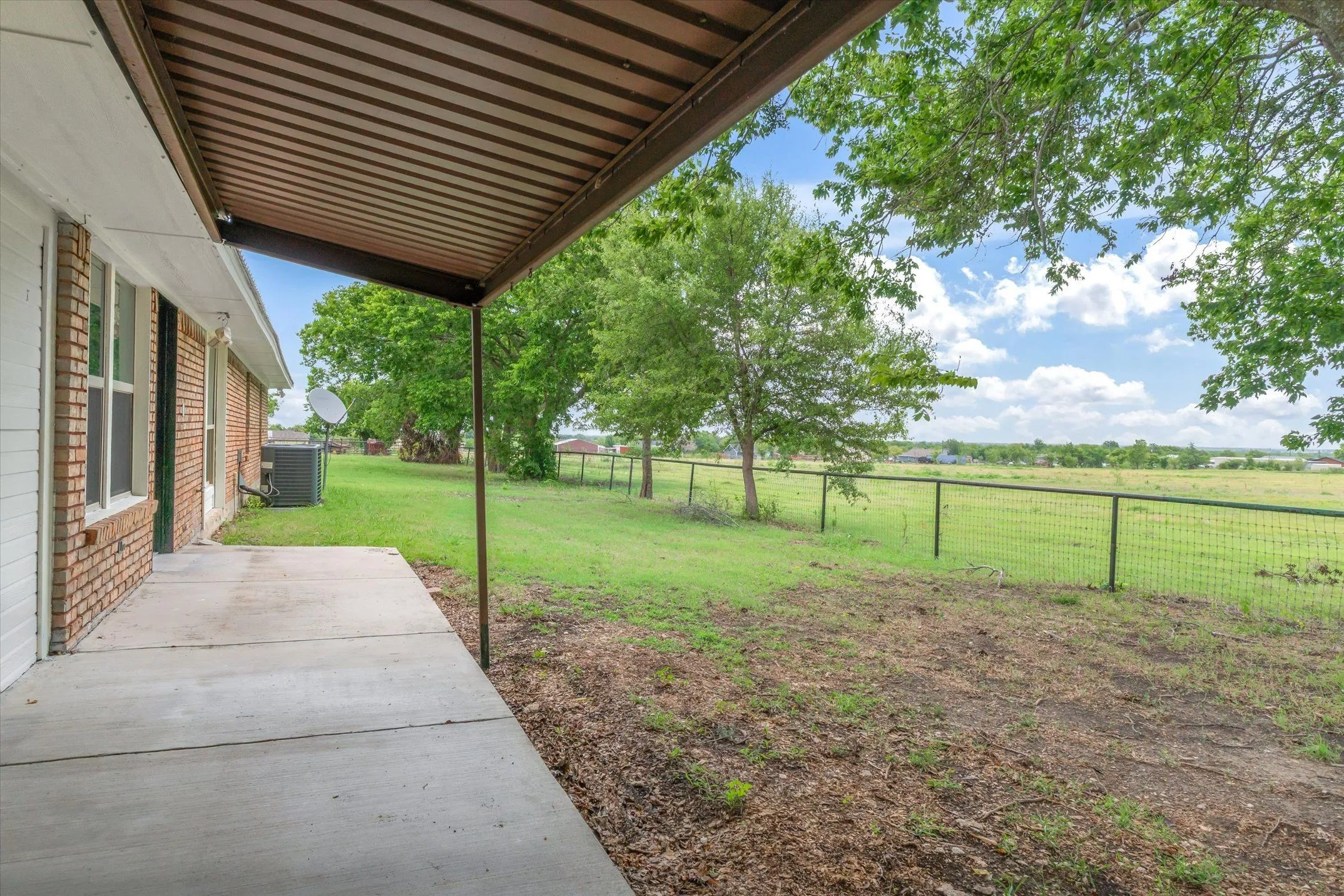 Single Family Residence For Sale in Kaufman County , 6128 N Fm 148, Terrell, Texas 75160, 4 Bedroom, 3 Bathroom, 2 Garage spaces, 2,805 Sqft, built in 1983, Price $639,000, mls#21336241, Real Estate Agent in Terrell, Homes For Sale in Kaufman county, Homes For Sale in Terrell, Realtor in Terrell Texas, Real Estate Brokerage Independent Realty Texas, Luminita Cordes Realtor
