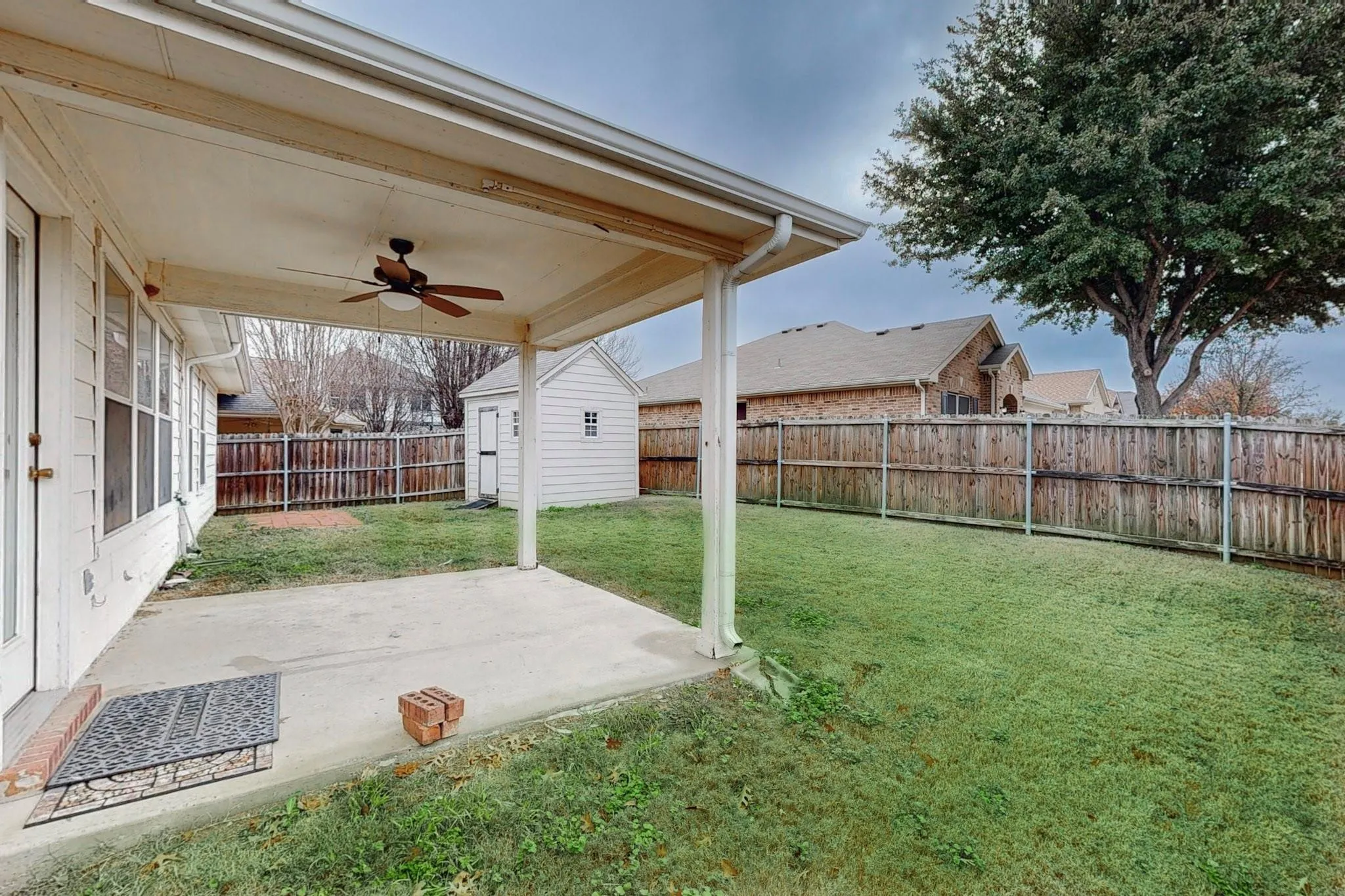 Single Family Residence For Rent in Denton County , 1065 Aviary Drive, Aubrey, Texas 76227, 3 Bedroom, 2 Bathroom, 2 Garage spaces, 1,816 Sqft, built in 2004, Price $2,300, mls#21357304, Real Estate Agent in Aubrey, Homes For Rent in Denton county, Homes For Rent in Aubrey, Realtor in Aubrey Texas, Real Estate Brokerage Independent Realty Texas, Luminita Cordes Realtor