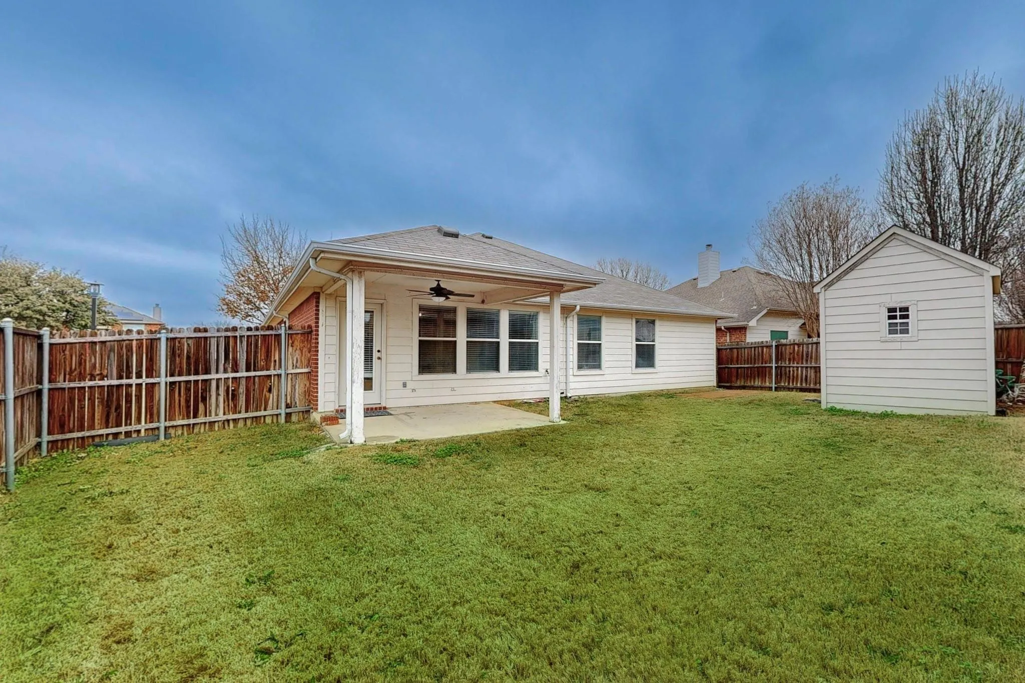 Single Family Residence For Rent in Denton County , 1065 Aviary Drive, Aubrey, Texas 76227, 3 Bedroom, 2 Bathroom, 2 Garage spaces, 1,816 Sqft, built in 2004, Price $2,300, mls#21357304, Real Estate Agent in Aubrey, Homes For Rent in Denton county, Homes For Rent in Aubrey, Realtor in Aubrey Texas, Real Estate Brokerage Independent Realty Texas, Luminita Cordes Realtor