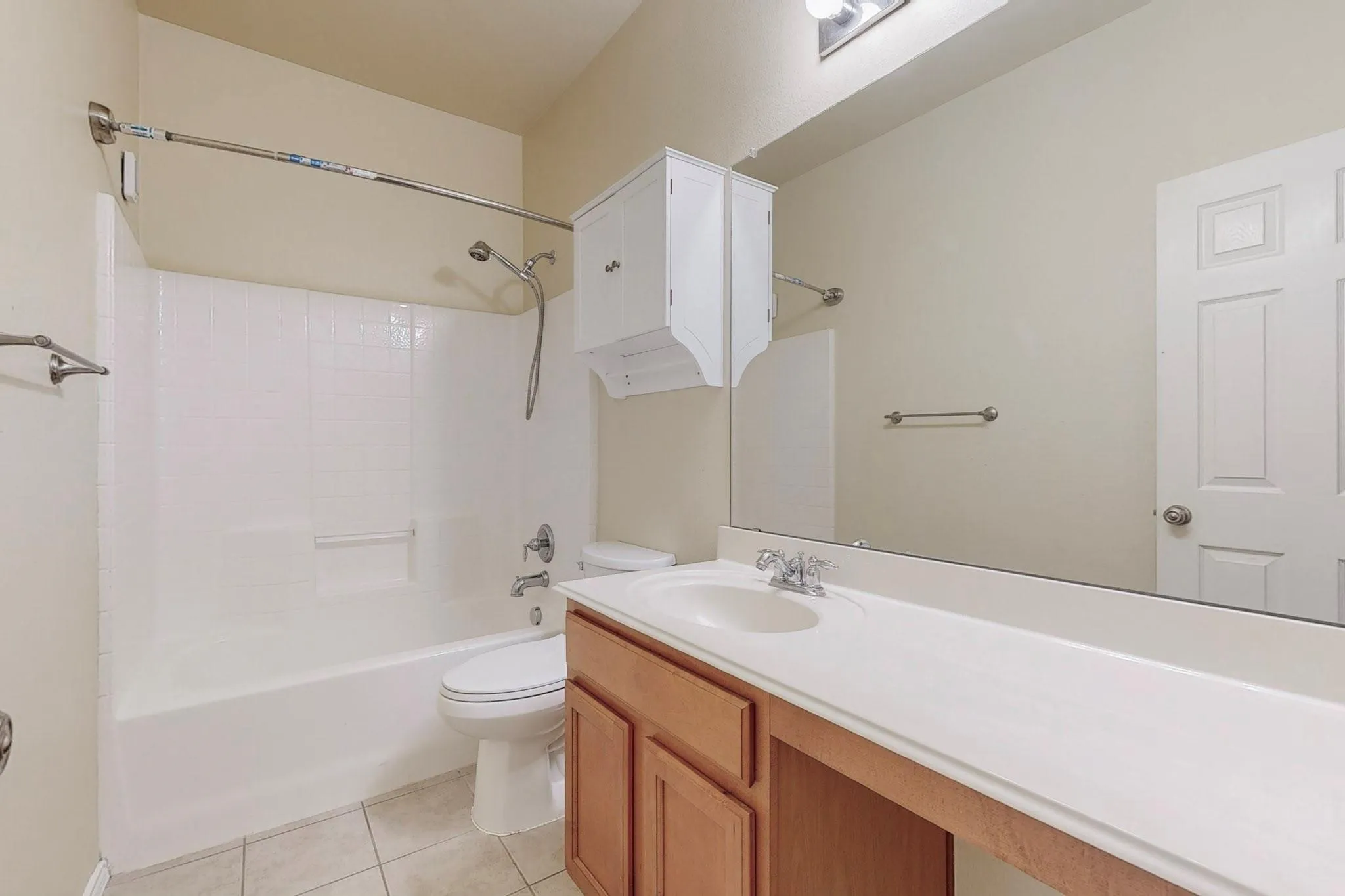 Single Family Residence For Rent in Denton County , 1065 Aviary Drive, Aubrey, Texas 76227, 3 Bedroom, 2 Bathroom, 2 Garage spaces, 1,816 Sqft, built in 2004, Price $2,300, mls#21357304, Real Estate Agent in Aubrey, Homes For Rent in Denton county, Homes For Rent in Aubrey, Realtor in Aubrey Texas, Real Estate Brokerage Independent Realty Texas, Luminita Cordes Realtor