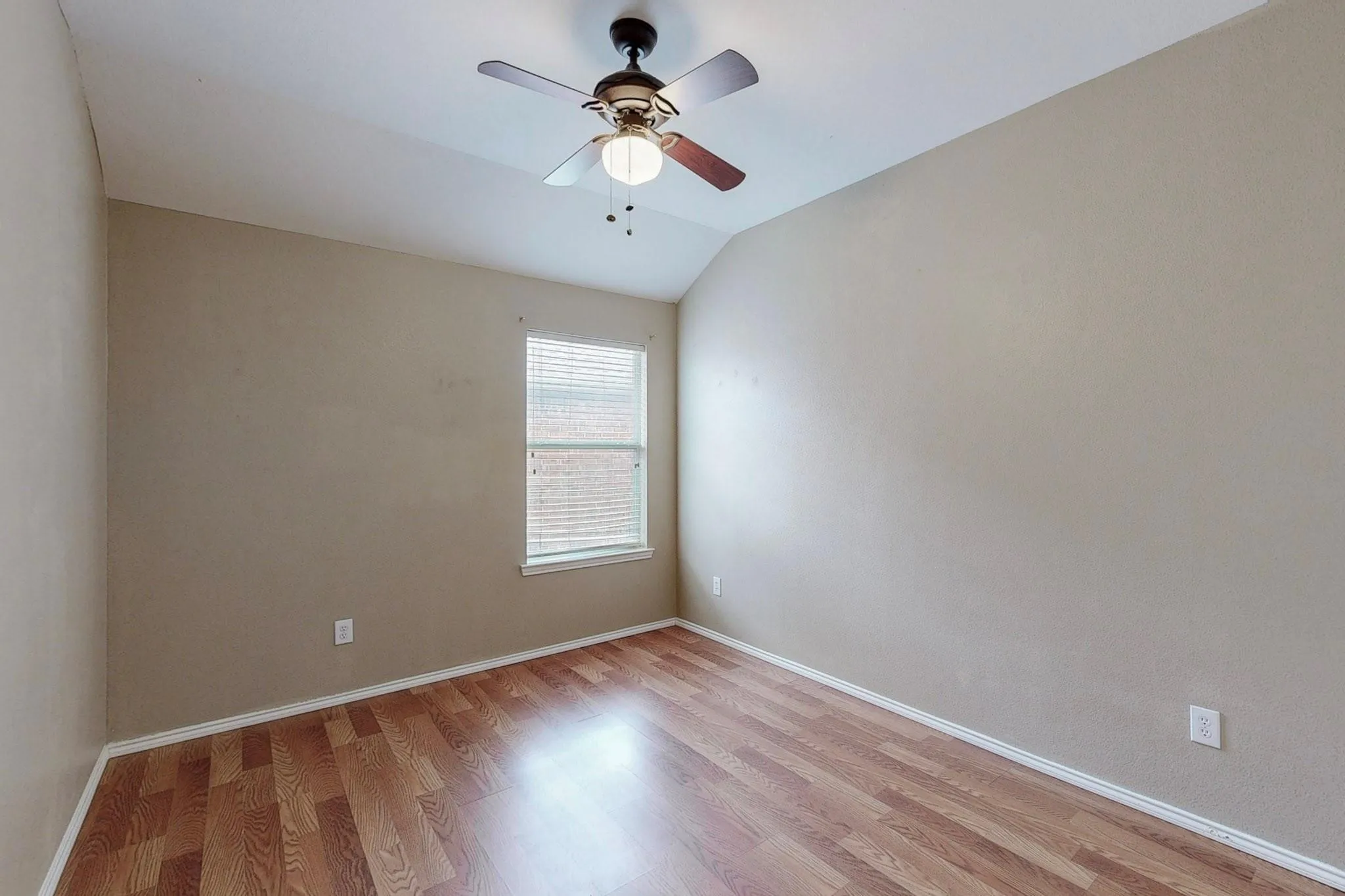 Single Family Residence For Rent in Denton County , 1065 Aviary Drive, Aubrey, Texas 76227, 3 Bedroom, 2 Bathroom, 2 Garage spaces, 1,816 Sqft, built in 2004, Price $2,300, mls#21357304, Real Estate Agent in Aubrey, Homes For Rent in Denton county, Homes For Rent in Aubrey, Realtor in Aubrey Texas, Real Estate Brokerage Independent Realty Texas, Luminita Cordes Realtor
