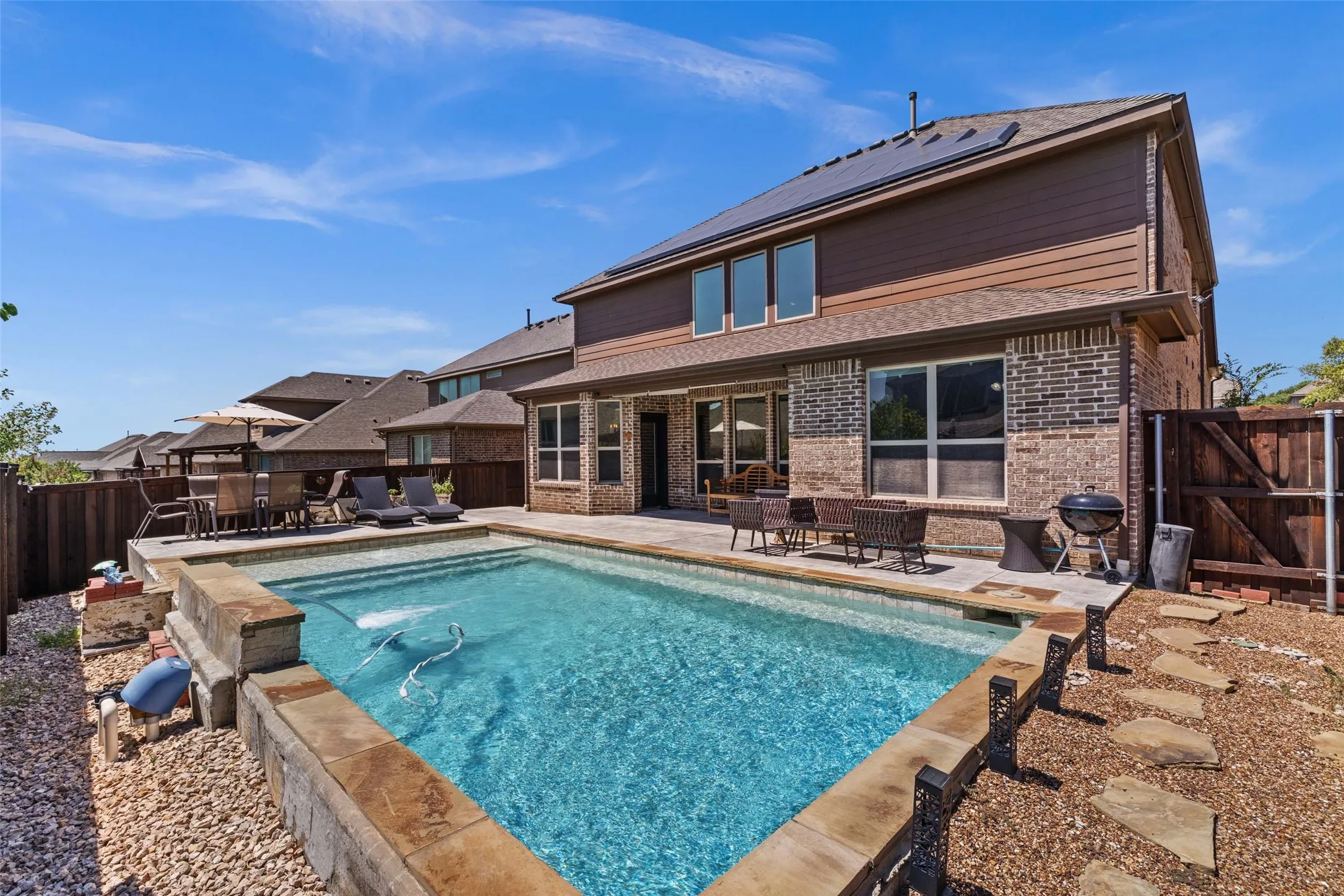 Single Family Residence For Sale in Denton County , 3305 Knoll Pines Road, Denton, Texas 76208, 4 Bedroom, 4 Bathroom, 2 Garage spaces, 2,873 Sqft, built in 2014, mls#21357337, Real Estate Agent in Denton, Homes For Sale in Denton county, Homes For Sale in Denton, Realtor in Denton Texas, Real Estate Brokerage Independent Realty Texas, Luminita Cordes Realtor