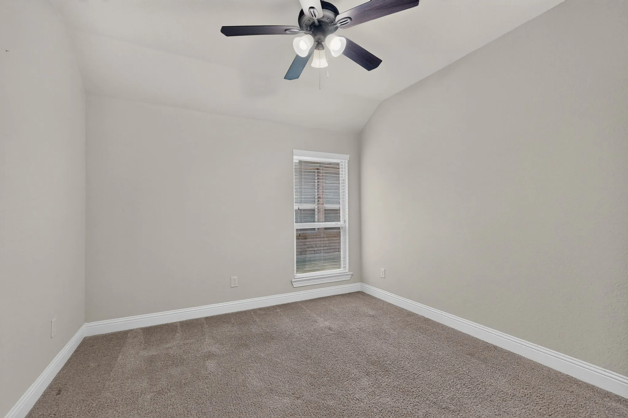 Single Family Residence For Rent in Collin County , 10529 N Jackson Hole Lane, Mc Kinney, Texas 75072, 4 Bedroom, 2 Bathroom, 2 Garage spaces, 2,033 Sqft, built in 2015, mls#21357336, Real Estate Agent in Mc Kinney, Homes For Rent in Collin county, Homes For Rent in Mc Kinney, Realtor in Mc Kinney Texas, Real Estate Brokerage Independent Realty Texas, Luminita Cordes Realtor