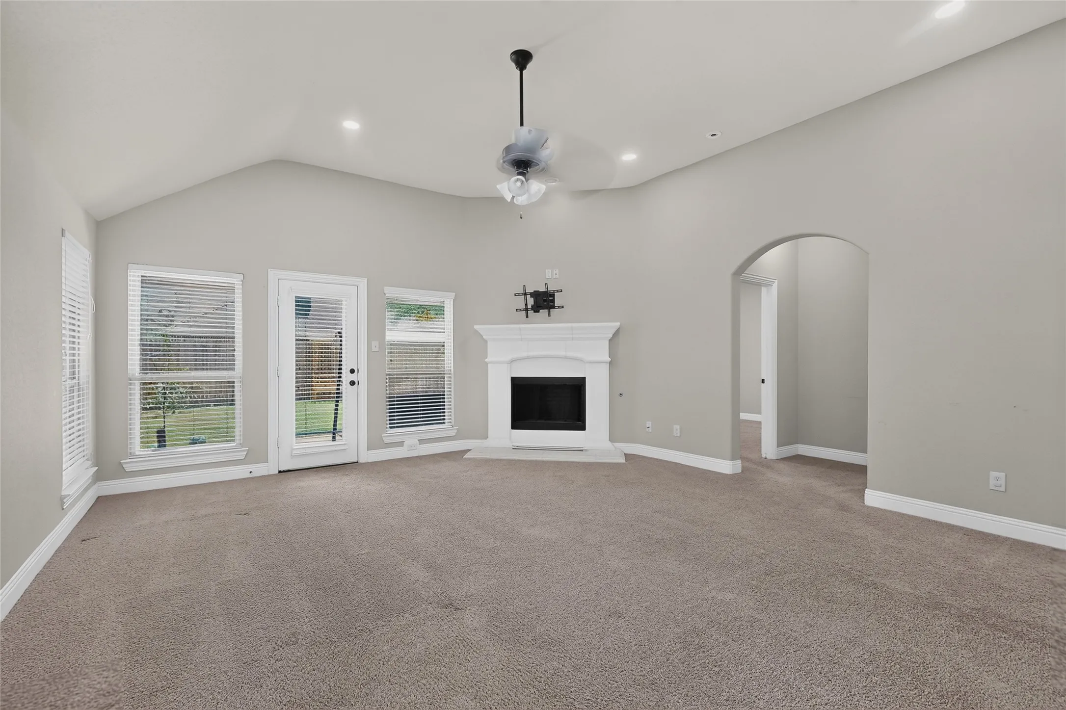 Single Family Residence For Rent in Collin County , 10529 N Jackson Hole Lane, Mc Kinney, Texas 75072, 4 Bedroom, 2 Bathroom, 2 Garage spaces, 2,033 Sqft, built in 2015, mls#21357336, Real Estate Agent in Mc Kinney, Homes For Rent in Collin county, Homes For Rent in Mc Kinney, Realtor in Mc Kinney Texas, Real Estate Brokerage Independent Realty Texas, Luminita Cordes Realtor