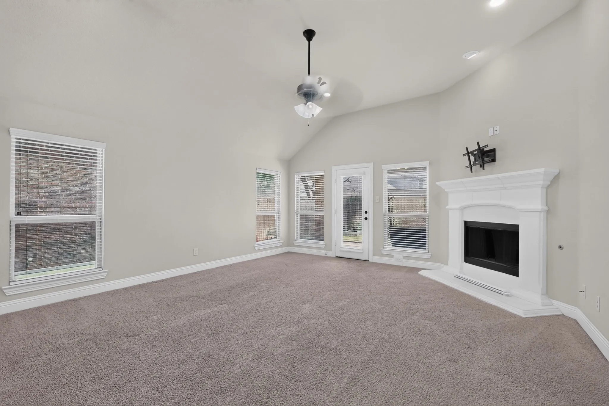 Single Family Residence For Rent in Collin County , 10529 N Jackson Hole Lane, Mc Kinney, Texas 75072, 4 Bedroom, 2 Bathroom, 2 Garage spaces, 2,033 Sqft, built in 2015, mls#21357336, Real Estate Agent in Mc Kinney, Homes For Rent in Collin county, Homes For Rent in Mc Kinney, Realtor in Mc Kinney Texas, Real Estate Brokerage Independent Realty Texas, Luminita Cordes Realtor