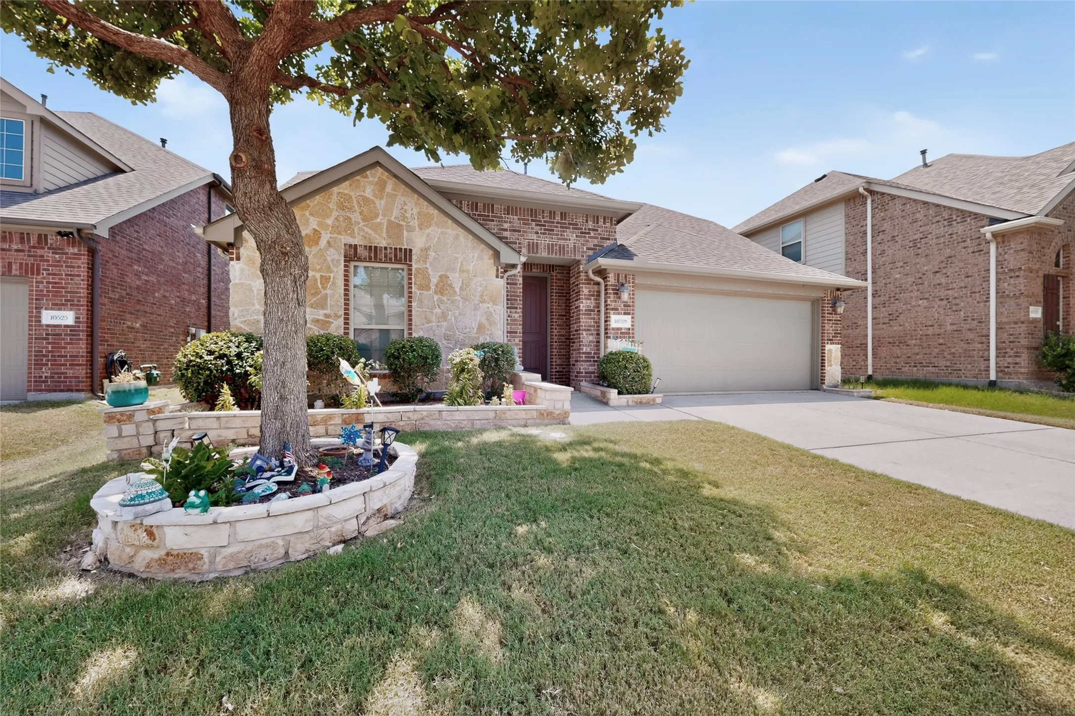 Single Family Residence For Rent in Collin County , 10529 N Jackson Hole Lane, Mc Kinney, Texas 75072, 4 Bedroom, 2 Bathroom, 2 Garage spaces, 2,033 Sqft, built in 2015, mls#21357336, Real Estate Agent in Mc Kinney, Homes For Rent in Collin county, Homes For Rent in Mc Kinney, Realtor in Mc Kinney Texas, Real Estate Brokerage Independent Realty Texas, Luminita Cordes Realtor