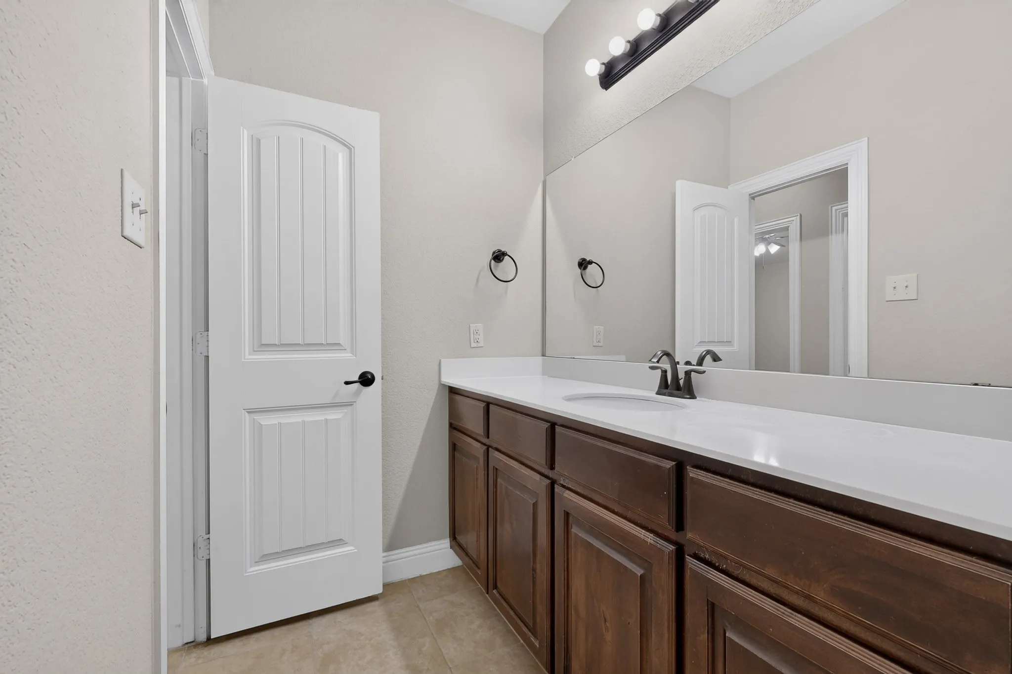 Single Family Residence For Rent in Collin County , 10529 N Jackson Hole Lane, Mc Kinney, Texas 75072, 4 Bedroom, 2 Bathroom, 2 Garage spaces, 2,033 Sqft, built in 2015, mls#21357336, Real Estate Agent in Mc Kinney, Homes For Rent in Collin county, Homes For Rent in Mc Kinney, Realtor in Mc Kinney Texas, Real Estate Brokerage Independent Realty Texas, Luminita Cordes Realtor