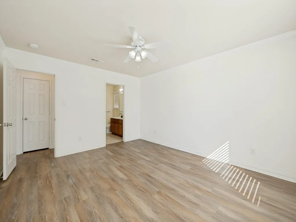 Single Family Residence For Sale in Tarrant County , 1281 Wysteria Lane, Burleson, Texas 76028, 3 Bedroom, 2 Bathroom, 2 Garage spaces, 1,621 Sqft, built in 2012, mls#21339246, Real Estate Agent in Burleson, Homes For Sale in Tarrant county, Homes For Sale in Burleson, Realtor in Burleson Texas, Real Estate Brokerage Independent Realty Texas, Luminita Cordes Realtor