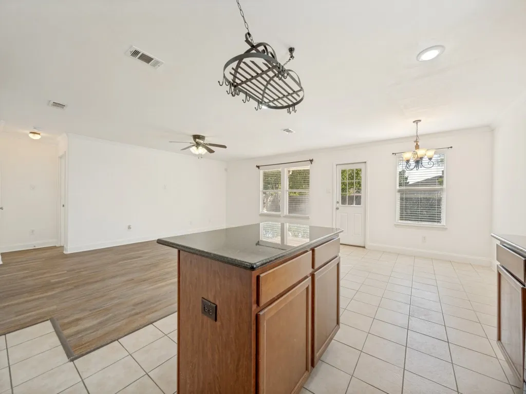 Single Family Residence For Sale in Tarrant County , 1281 Wysteria Lane, Burleson, Texas 76028, 3 Bedroom, 2 Bathroom, 2 Garage spaces, 1,621 Sqft, built in 2012, mls#21339246, Real Estate Agent in Burleson, Homes For Sale in Tarrant county, Homes For Sale in Burleson, Realtor in Burleson Texas, Real Estate Brokerage Independent Realty Texas, Luminita Cordes Realtor