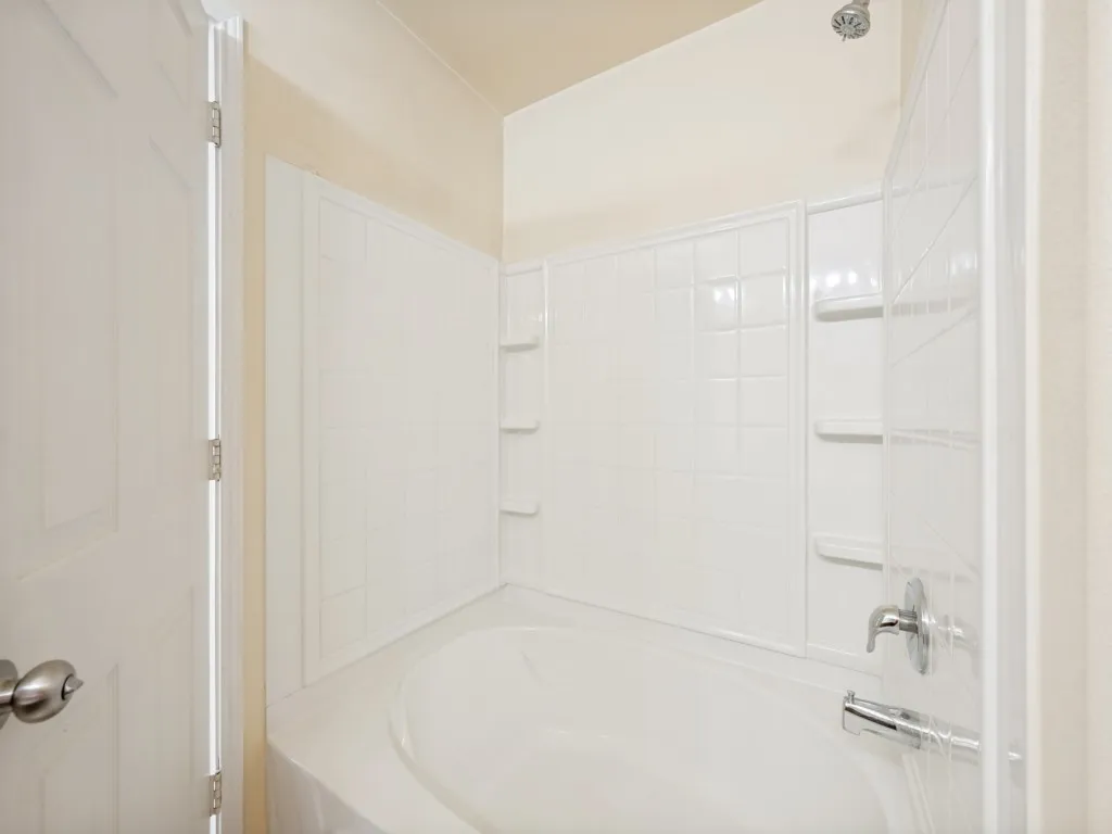 Single Family Residence For Sale in Tarrant County , 1281 Wysteria Lane, Burleson, Texas 76028, 3 Bedroom, 2 Bathroom, 2 Garage spaces, 1,621 Sqft, built in 2012, mls#21339246, Real Estate Agent in Burleson, Homes For Sale in Tarrant county, Homes For Sale in Burleson, Realtor in Burleson Texas, Real Estate Brokerage Independent Realty Texas, Luminita Cordes Realtor
