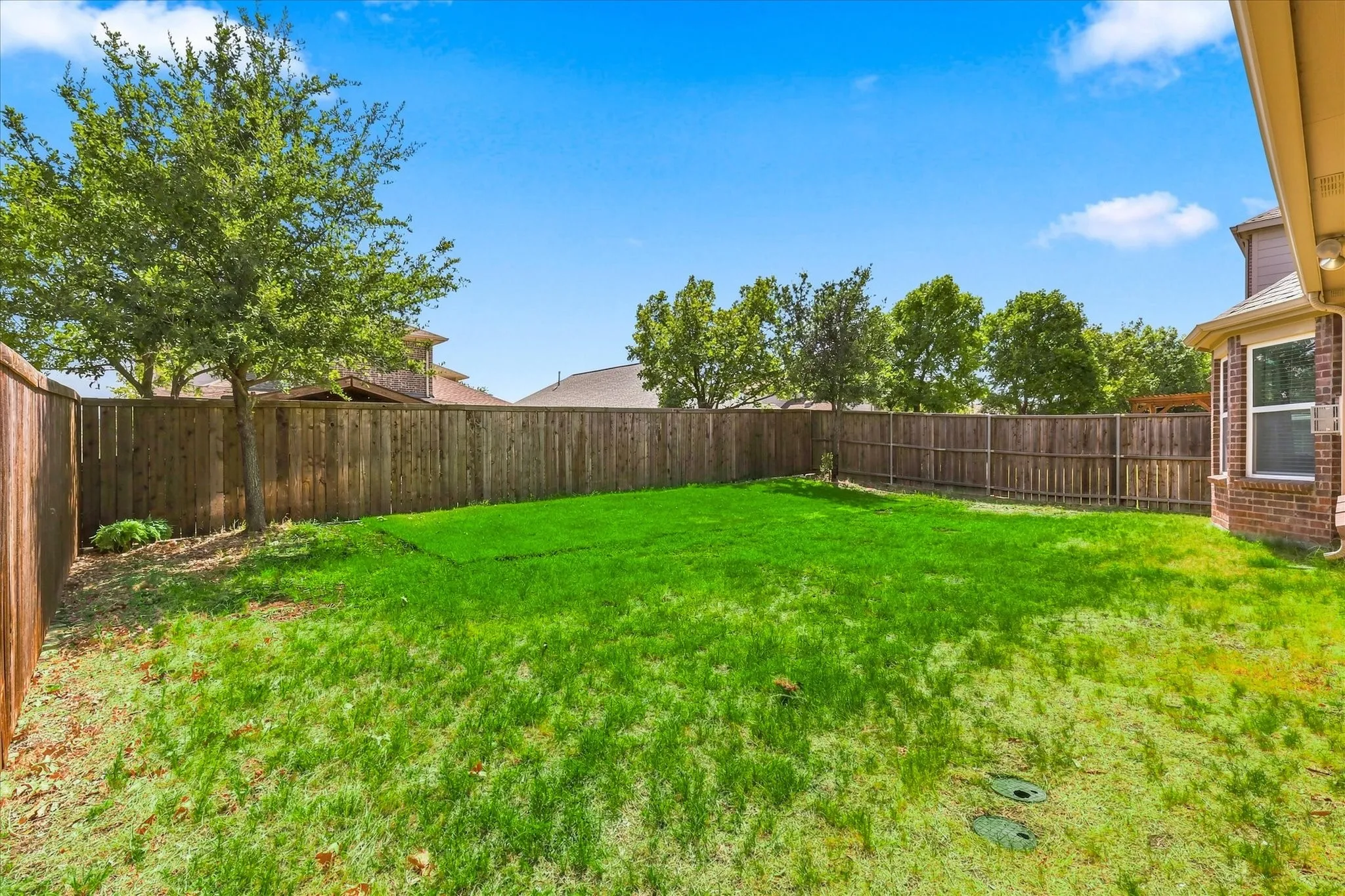Single Family Residence For Sale in Denton County , 1429 Westborough Drive, Northlake, Texas 76226, 4 Bedroom, 2 Bathroom, 2 Garage spaces, 1,963 Sqft, built in 2016, mls#21353790, Real Estate Agent in Northlake, Homes For Sale in Denton county, Homes For Sale in Northlake, Realtor in Northlake Texas, Real Estate Brokerage Independent Realty Texas, Luminita Cordes Realtor