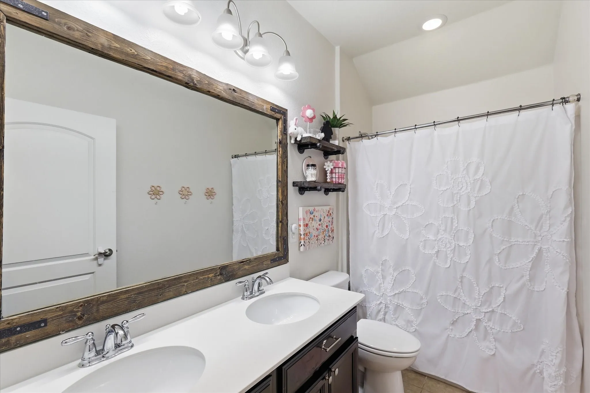 Single Family Residence For Sale in Denton County , 1429 Westborough Drive, Northlake, Texas 76226, 4 Bedroom, 2 Bathroom, 2 Garage spaces, 1,963 Sqft, built in 2016, mls#21353790, Real Estate Agent in Northlake, Homes For Sale in Denton county, Homes For Sale in Northlake, Realtor in Northlake Texas, Real Estate Brokerage Independent Realty Texas, Luminita Cordes Realtor