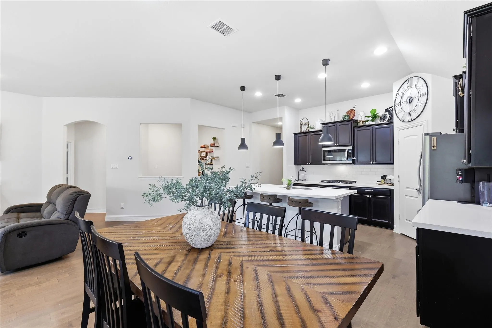 Single Family Residence For Sale in Denton County , 1429 Westborough Drive, Northlake, Texas 76226, 4 Bedroom, 2 Bathroom, 2 Garage spaces, 1,963 Sqft, built in 2016, mls#21353790, Real Estate Agent in Northlake, Homes For Sale in Denton county, Homes For Sale in Northlake, Realtor in Northlake Texas, Real Estate Brokerage Independent Realty Texas, Luminita Cordes Realtor