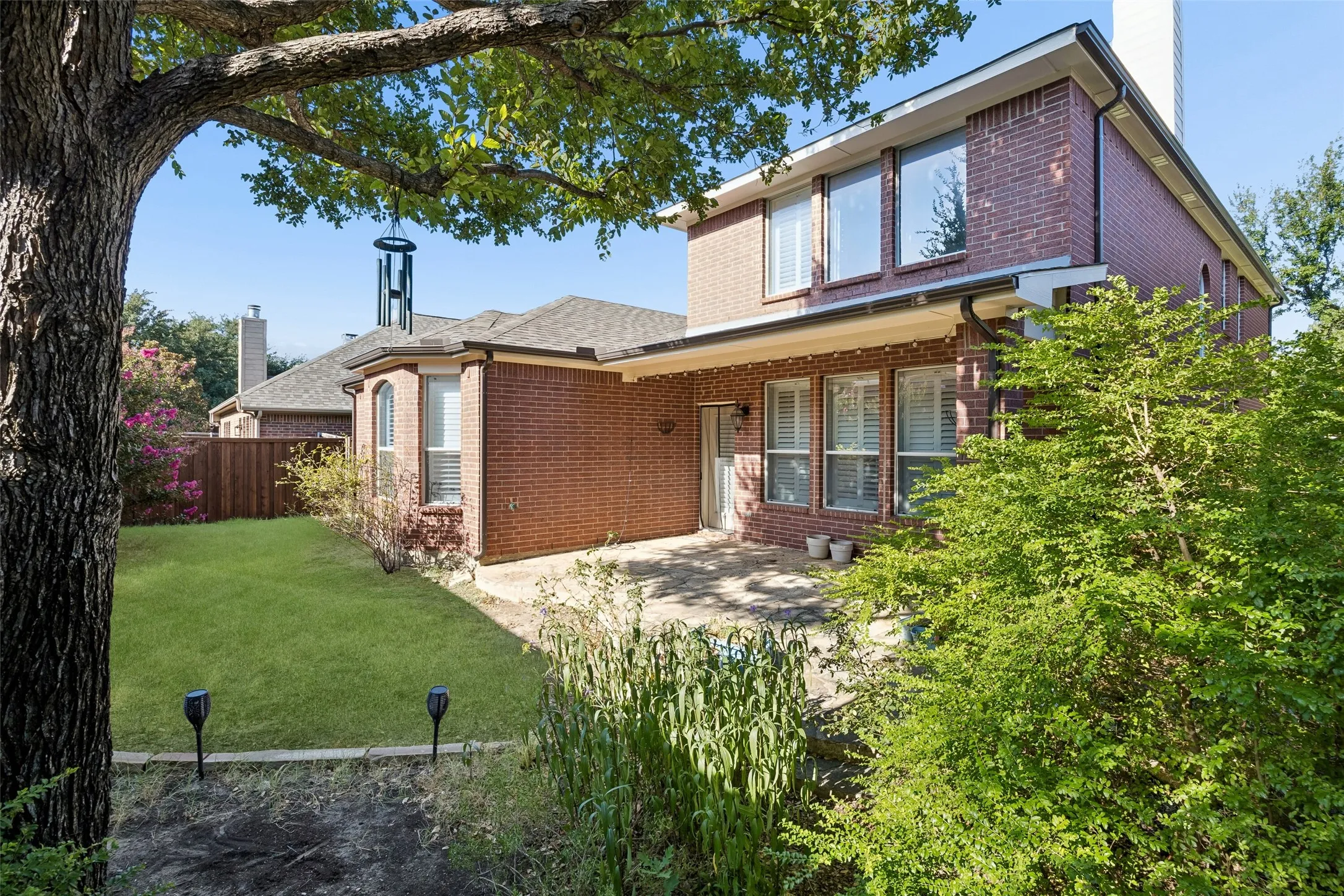 Single Family Residence For Sale in Denton County , 8664 Marion Drive, Frisco, Texas 75036, 4 Bedroom, 3 Bathroom, 2 Garage spaces, 2,828 Sqft, built in 2005, mls#21355549, Real Estate Agent in Frisco, Homes For Sale in Denton county, Homes For Sale in Frisco, Realtor in Frisco Texas, Real Estate Brokerage Independent Realty Texas, Luminita Cordes Realtor