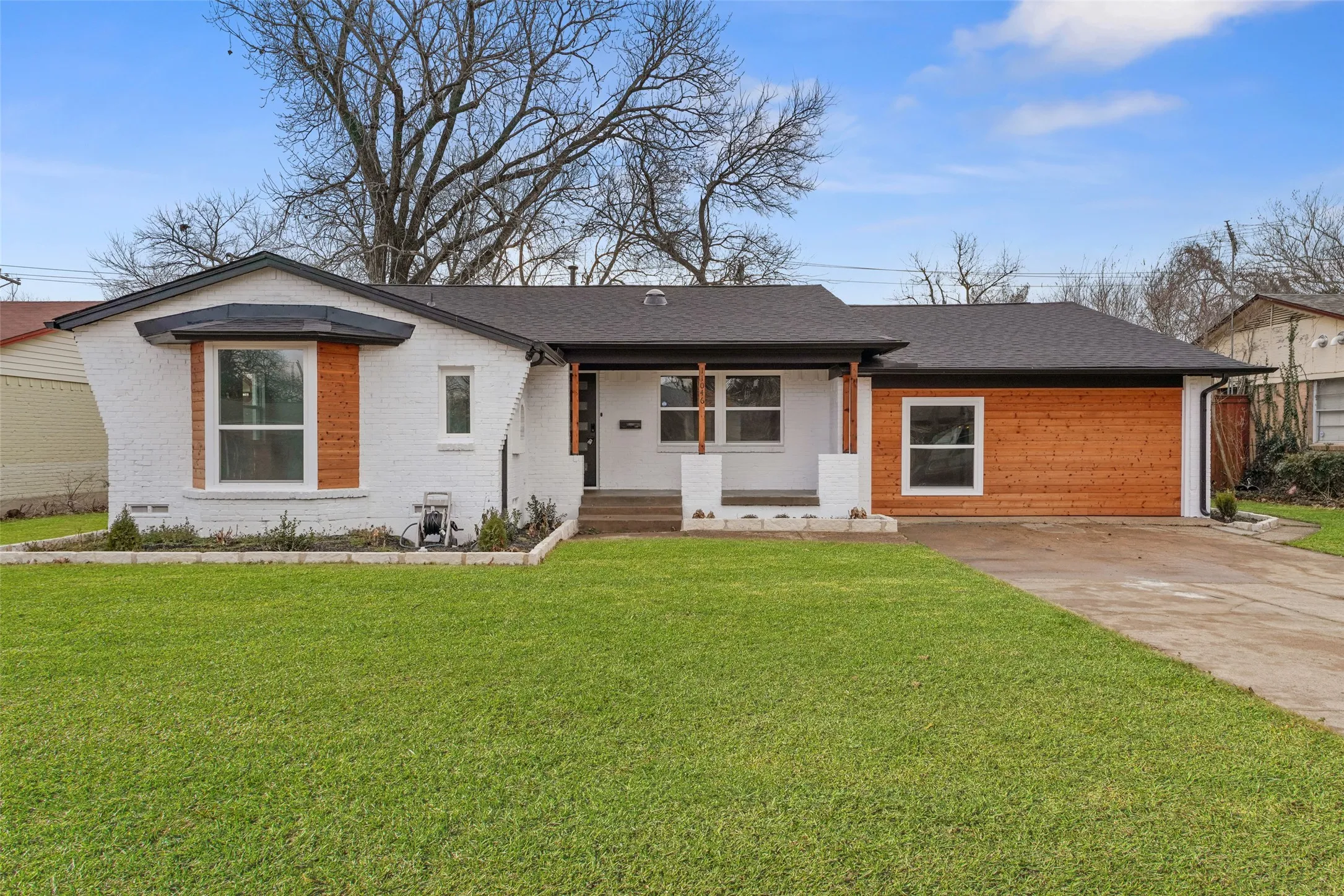 Single Family Residence For Sale in Dallas County , 11046 Delford Circle, Dallas, Texas 75228, 4 Bedroom, 3 Bathroom, Garage spaces, 1,904 Sqft, built in 1958, mls#21357311, Real Estate Agent in Dallas, Homes For Sale in Dallas county, Homes For Sale in Dallas, Realtor in Dallas Texas, Real Estate Brokerage Independent Realty Texas, Luminita Cordes Realtor