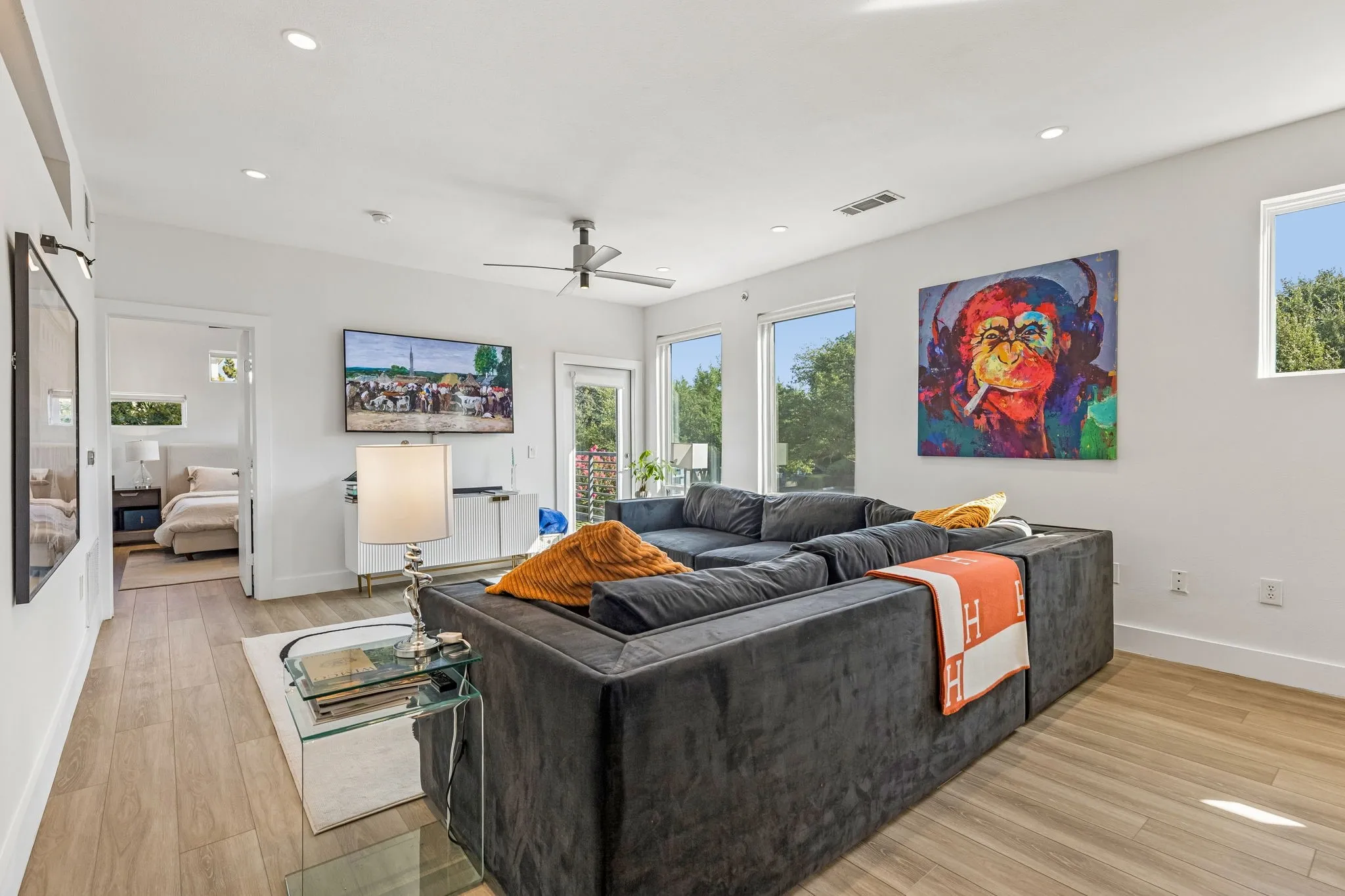 Condominium For Sale in Dallas County , 4107 Bowser Avenue 102, Dallas, Texas 75219, 2 Bedroom, 2 Bathroom, 2 Garage spaces, 1,314 Sqft, built in 2008, mls#21355356, Real Estate Agent in Dallas, Homes For Sale in Dallas county, Homes For Sale in Dallas, Realtor in Dallas Texas, Real Estate Brokerage Independent Realty Texas, Luminita Cordes Realtor