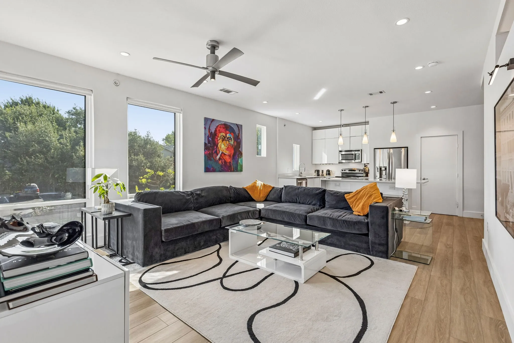 Condominium For Sale in Dallas County , 4107 Bowser Avenue 102, Dallas, Texas 75219, 2 Bedroom, 2 Bathroom, 2 Garage spaces, 1,314 Sqft, built in 2008, mls#21355356, Real Estate Agent in Dallas, Homes For Sale in Dallas county, Homes For Sale in Dallas, Realtor in Dallas Texas, Real Estate Brokerage Independent Realty Texas, Luminita Cordes Realtor