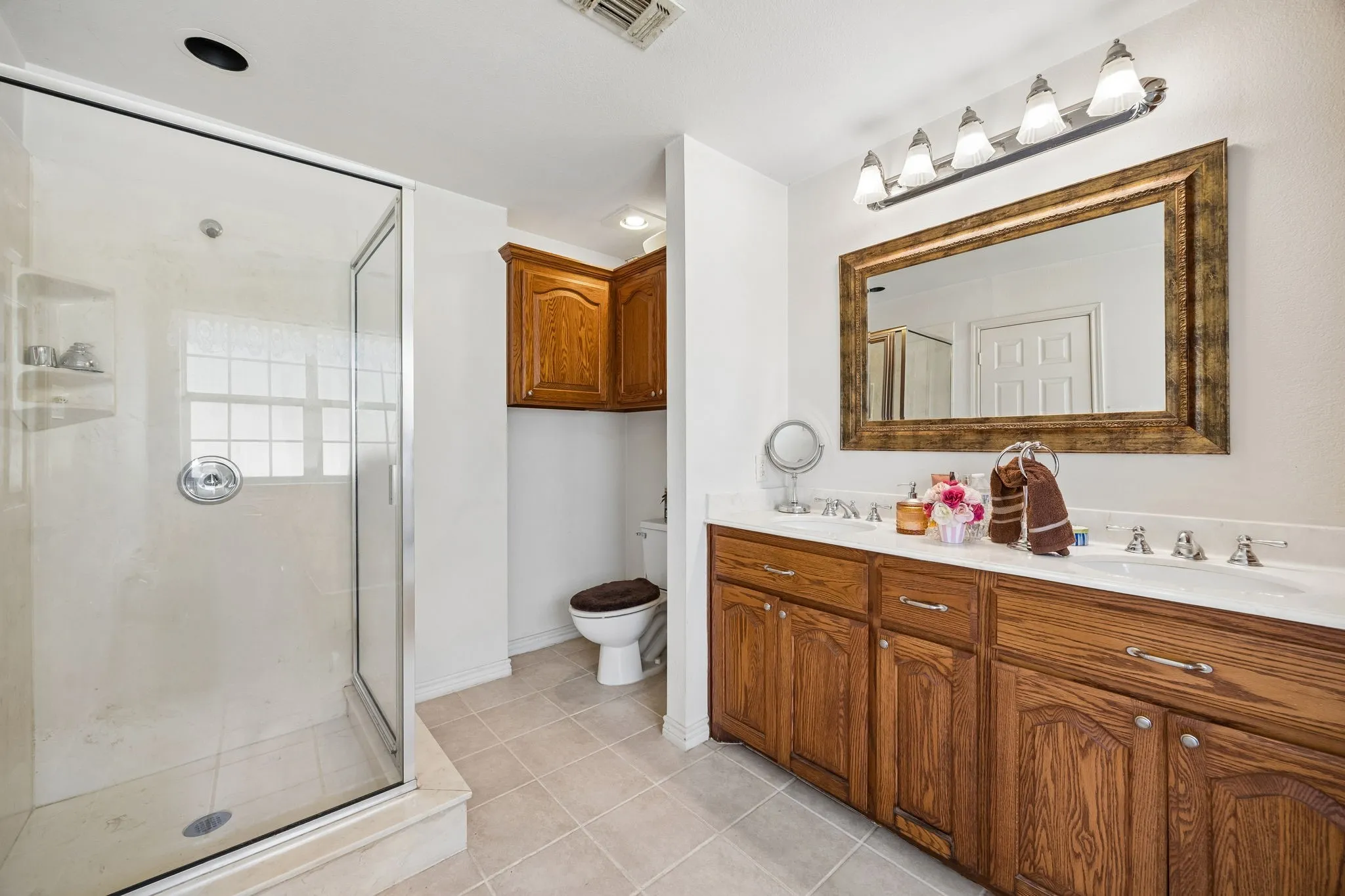 Primary Ensuite Bath