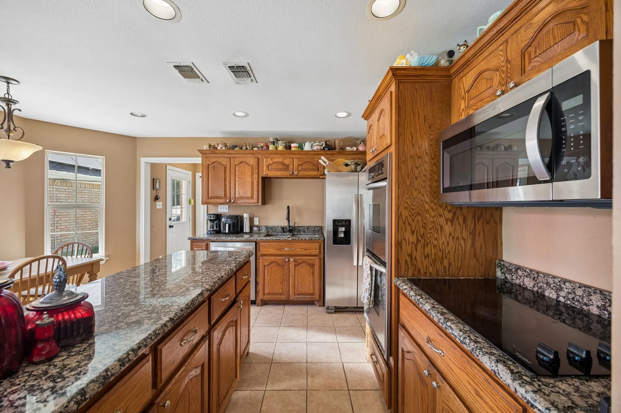 Single Family Residence For Sale in Hunt County , 2024 County Road 1034, Greenville, Texas 75401, 3 Bedroom, 2 Bathroom, 2 Garage spaces, 1,833 Sqft, built in 2010, mls#21355131, Real Estate Agent in Greenville, Homes For Sale in Hunt county, Homes For Sale in Greenville, Realtor in Greenville Texas, Real Estate Brokerage Independent Realty Texas, Luminita Cordes Realtor