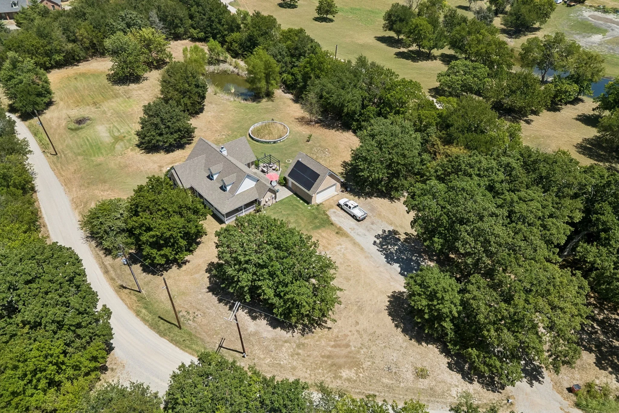 Single Family Residence For Sale in Hunt County , 2024 County Road 1034, Greenville, Texas 75401, 3 Bedroom, 2 Bathroom, 2 Garage spaces, 1,833 Sqft, built in 2010, mls#21355131, Real Estate Agent in Greenville, Homes For Sale in Hunt county, Homes For Sale in Greenville, Realtor in Greenville Texas, Real Estate Brokerage Independent Realty Texas, Luminita Cordes Realtor