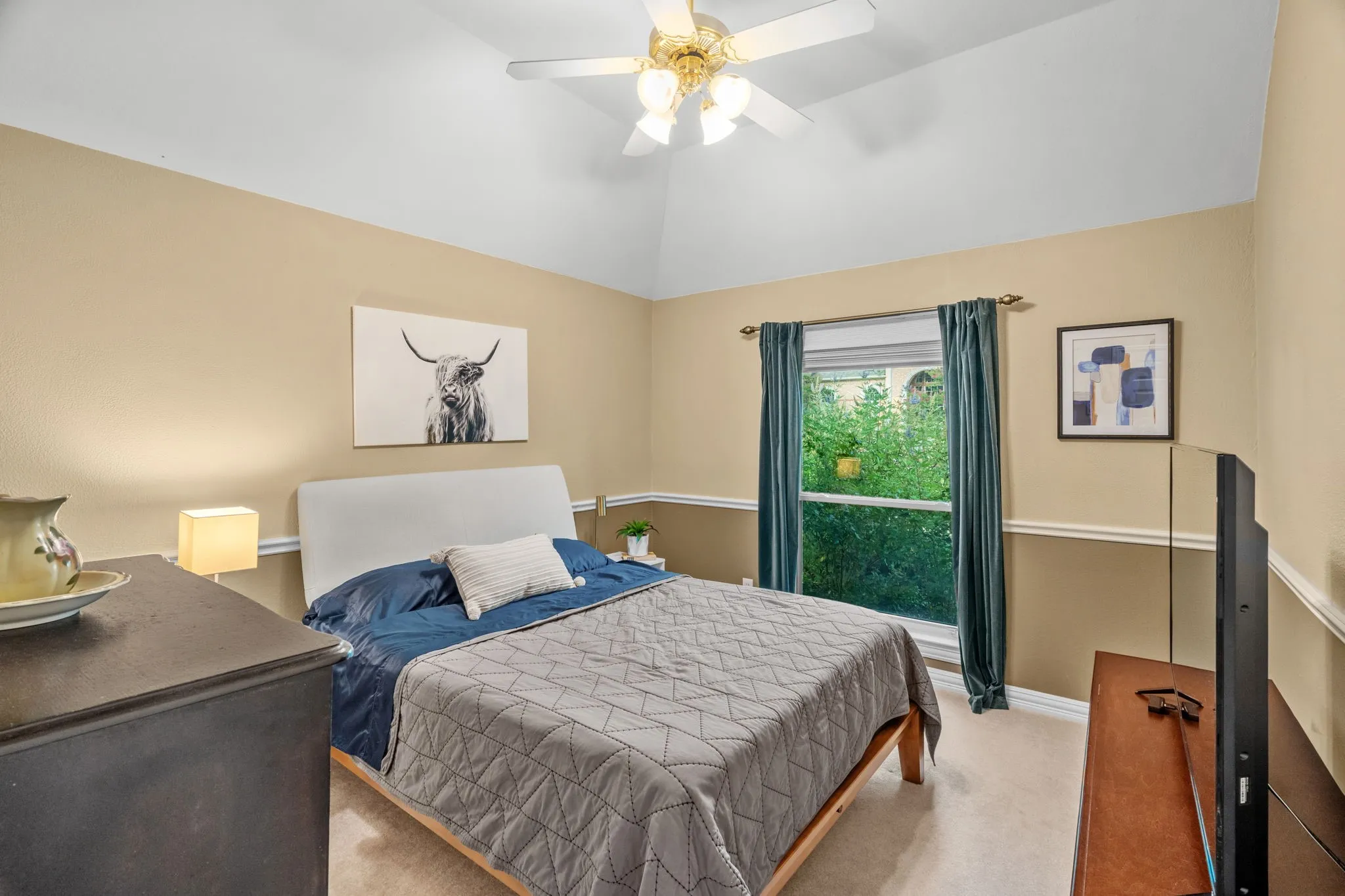 Single Family Residence For Sale in Collin County , 2913 Harkness Drive, Plano, Texas 75093, 4 Bedroom, 3 Bathroom, 2 Garage spaces, 2,648 Sqft, built in 1991, mls#21357358, Real Estate Agent in Plano, Homes For Sale in Collin county, Homes For Sale in Plano, Realtor in Plano Texas, Real Estate Brokerage Independent Realty Texas, Luminita Cordes Realtor