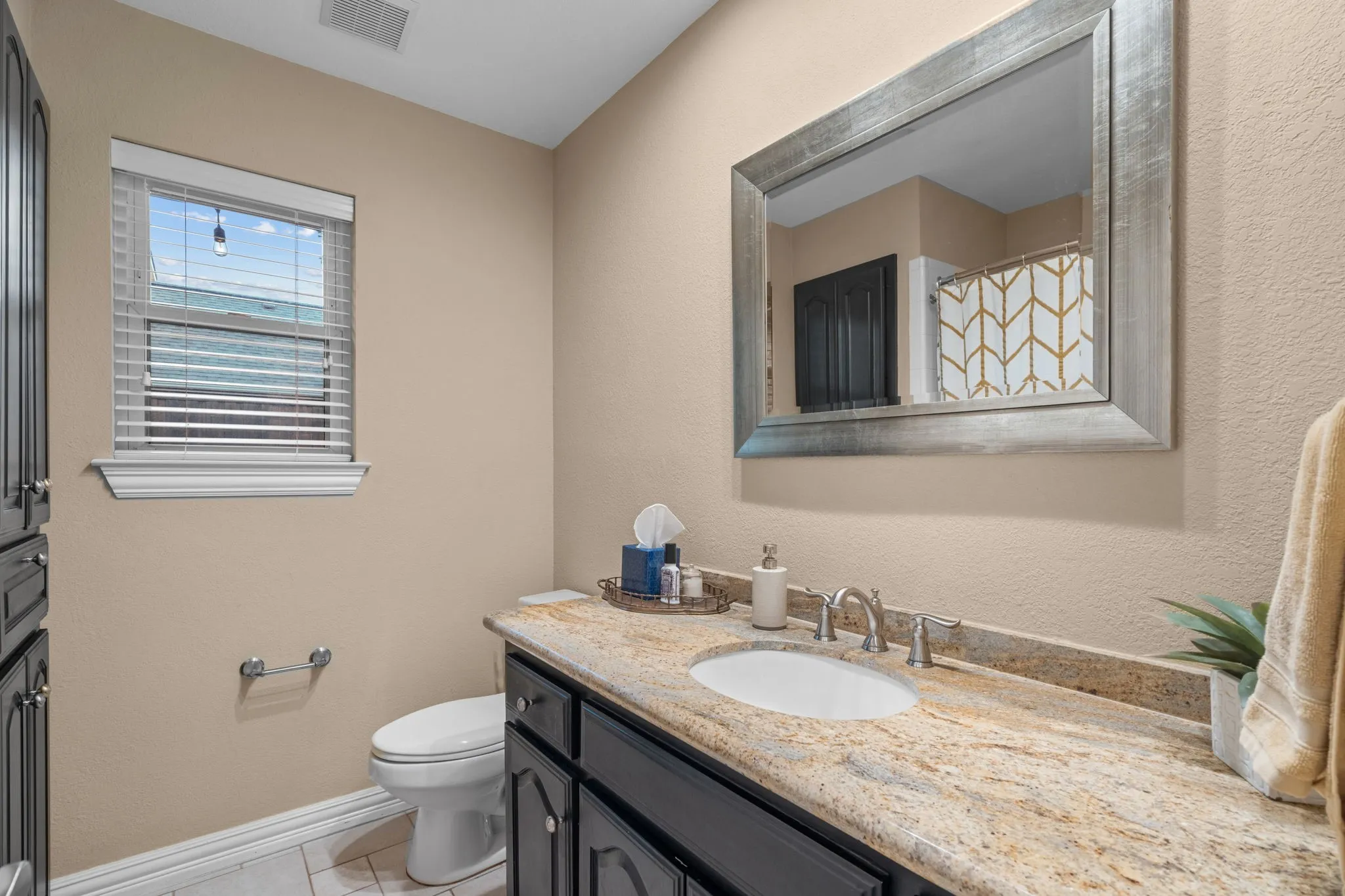 Single Family Residence For Sale in Collin County , 2913 Harkness Drive, Plano, Texas 75093, 4 Bedroom, 3 Bathroom, 2 Garage spaces, 2,648 Sqft, built in 1991, mls#21357358, Real Estate Agent in Plano, Homes For Sale in Collin county, Homes For Sale in Plano, Realtor in Plano Texas, Real Estate Brokerage Independent Realty Texas, Luminita Cordes Realtor