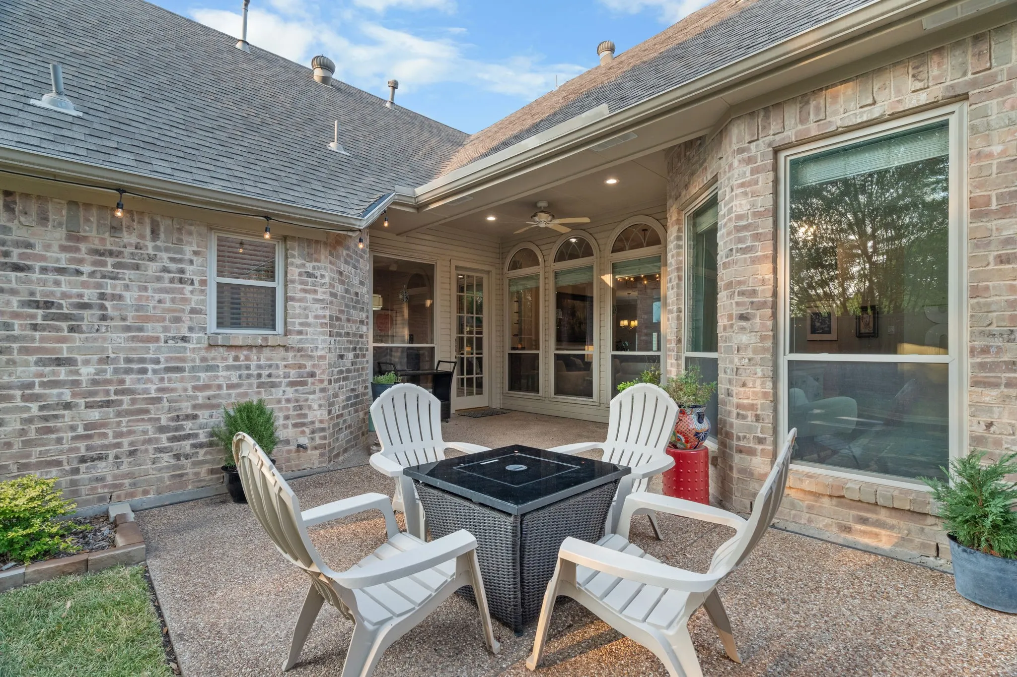Single Family Residence For Sale in Collin County , 2913 Harkness Drive, Plano, Texas 75093, 4 Bedroom, 3 Bathroom, 2 Garage spaces, 2,648 Sqft, built in 1991, mls#21357358, Real Estate Agent in Plano, Homes For Sale in Collin county, Homes For Sale in Plano, Realtor in Plano Texas, Real Estate Brokerage Independent Realty Texas, Luminita Cordes Realtor