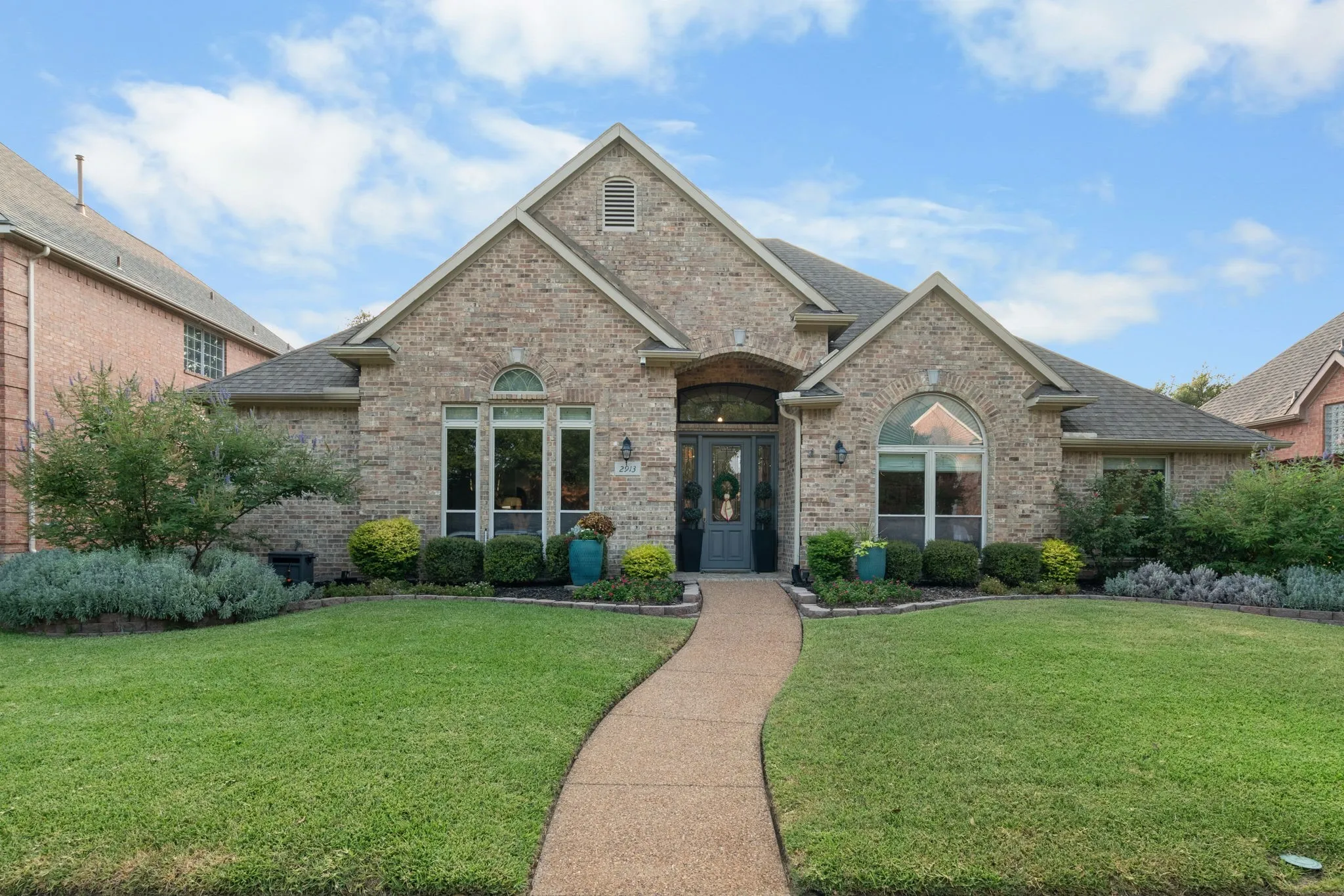 Single Family Residence For Sale in Collin County , 2913 Harkness Drive, Plano, Texas 75093, 4 Bedroom, 3 Bathroom, 2 Garage spaces, 2,648 Sqft, built in 1991, mls#21357358, Real Estate Agent in Plano, Homes For Sale in Collin county, Homes For Sale in Plano, Realtor in Plano Texas, Real Estate Brokerage Independent Realty Texas, Luminita Cordes Realtor