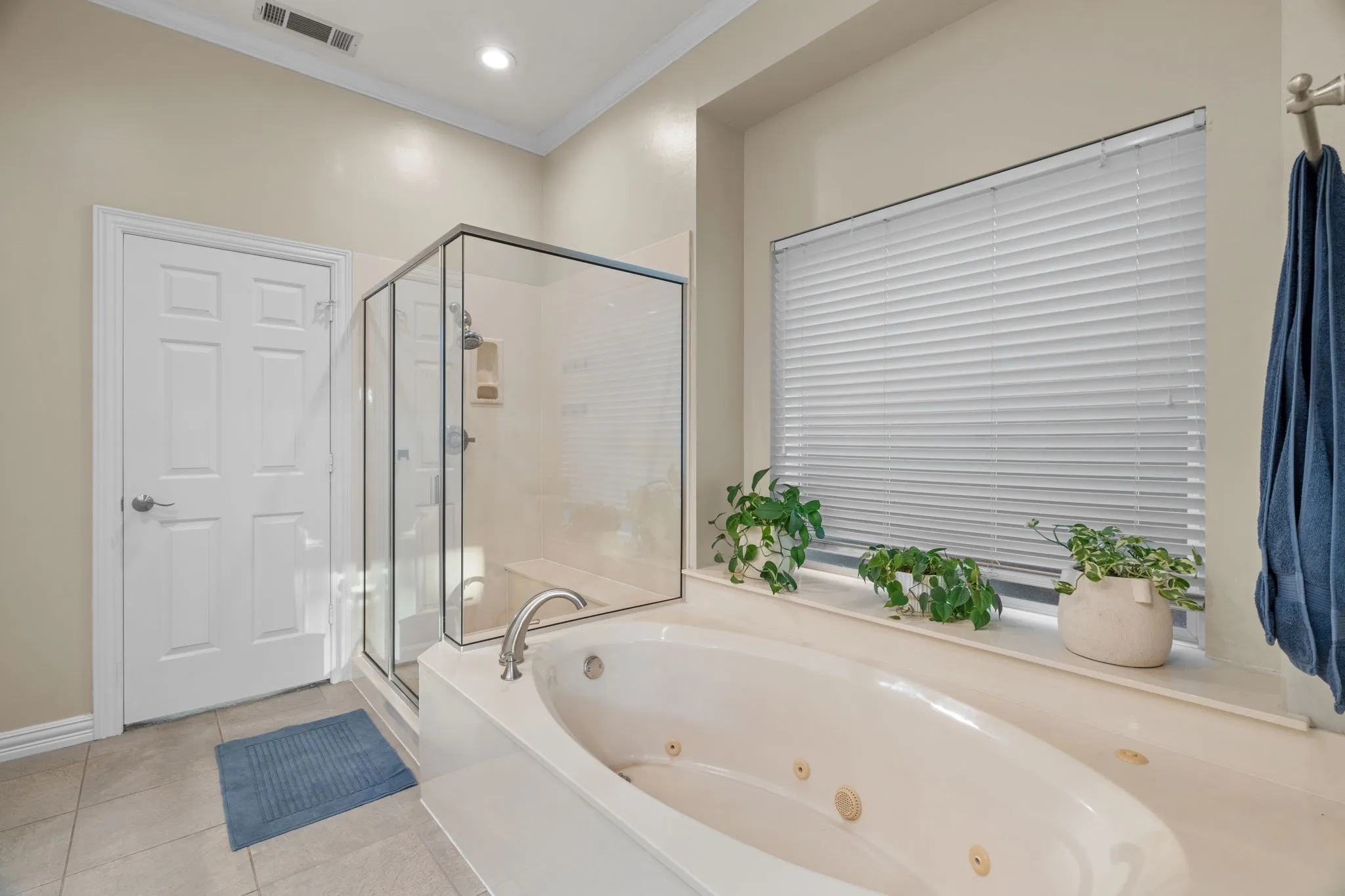 Single Family Residence For Sale in Collin County , 2913 Harkness Drive, Plano, Texas 75093, 4 Bedroom, 3 Bathroom, 2 Garage spaces, 2,648 Sqft, built in 1991, mls#21357358, Real Estate Agent in Plano, Homes For Sale in Collin county, Homes For Sale in Plano, Realtor in Plano Texas, Real Estate Brokerage Independent Realty Texas, Luminita Cordes Realtor