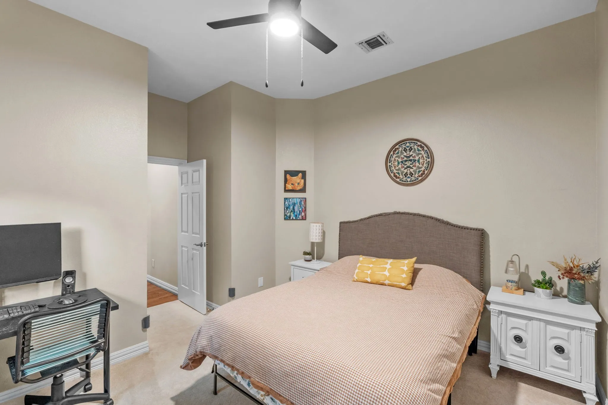 Single Family Residence For Sale in Collin County , 2913 Harkness Drive, Plano, Texas 75093, 4 Bedroom, 3 Bathroom, 2 Garage spaces, 2,648 Sqft, built in 1991, mls#21357358, Real Estate Agent in Plano, Homes For Sale in Collin county, Homes For Sale in Plano, Realtor in Plano Texas, Real Estate Brokerage Independent Realty Texas, Luminita Cordes Realtor
