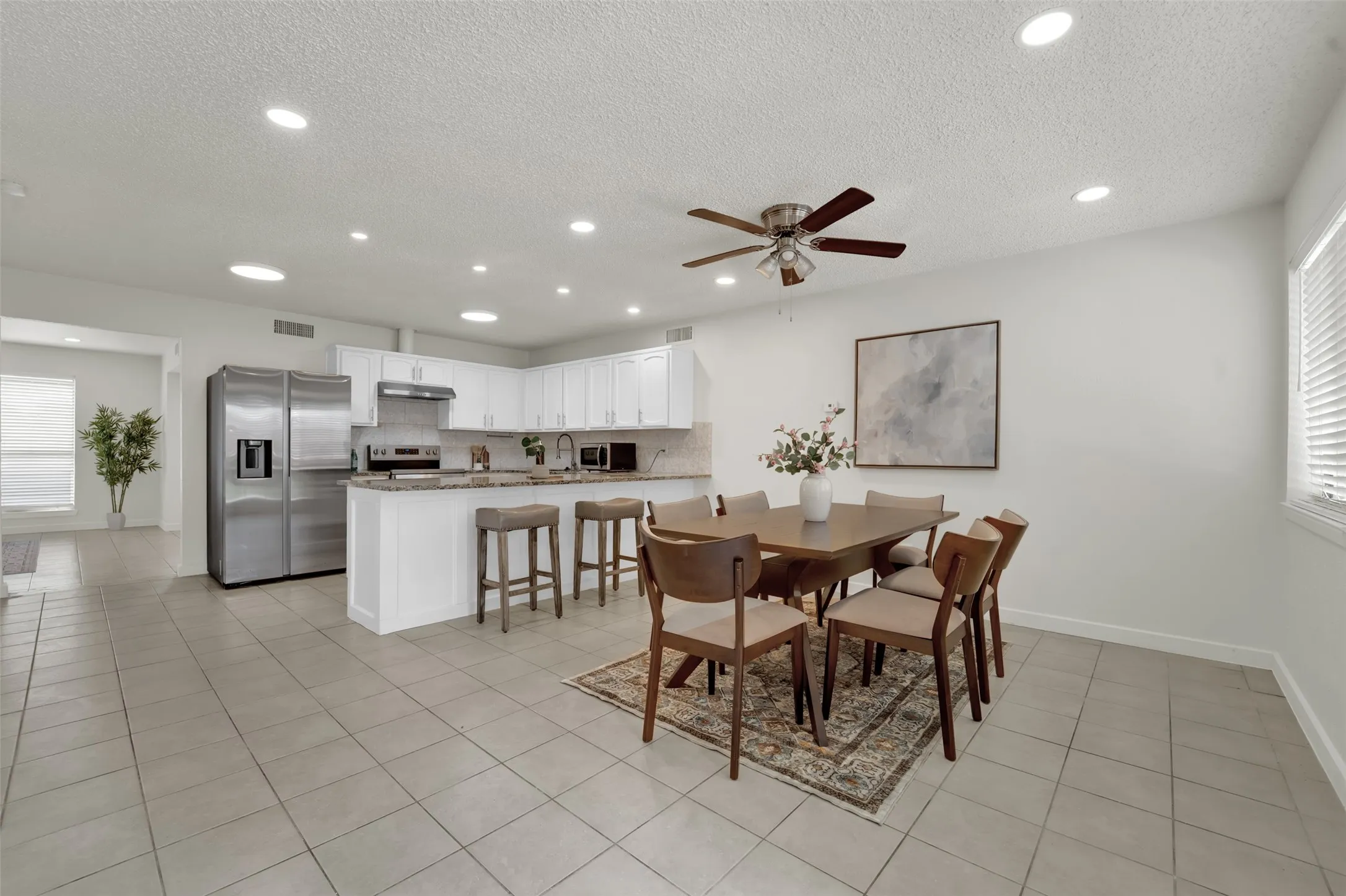 Single Family Residence For Sale in Dallas County , 5517 Wyrick Lane, Garland, Texas 75044, 3 Bedroom, 2 Bathroom, 2 Garage spaces, 1,671 Sqft, built in 1981, mls#21349711, Real Estate Agent in Garland, Homes For Sale in Dallas county, Homes For Sale in Garland, Realtor in Garland Texas, Real Estate Brokerage Independent Realty Texas, Luminita Cordes Realtor