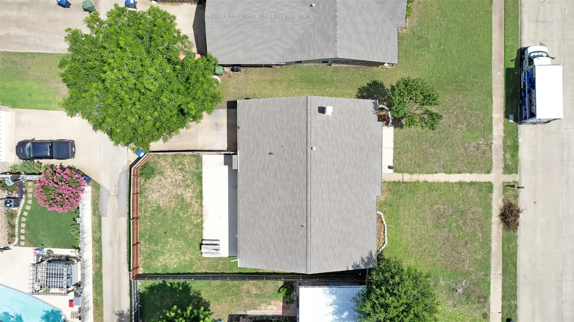 Single Family Residence For Sale in Dallas County , 5517 Wyrick Lane, Garland, Texas 75044, 3 Bedroom, 2 Bathroom, 2 Garage spaces, 1,671 Sqft, built in 1981, mls#21349711, Real Estate Agent in Garland, Homes For Sale in Dallas county, Homes For Sale in Garland, Realtor in Garland Texas, Real Estate Brokerage Independent Realty Texas, Luminita Cordes Realtor