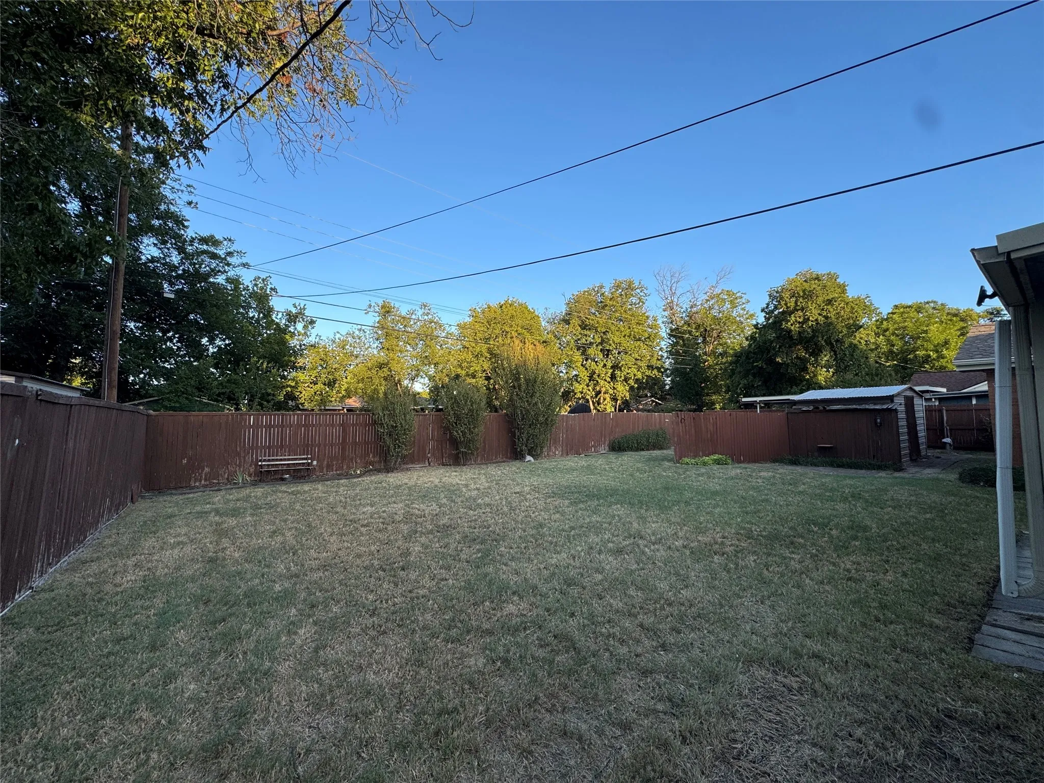 Single Family Residence For Sale in Taylor County , 2157 Ivanhoe Lane, Abilene, Texas 79605, 3 Bedroom, 2 Bathroom, 2 Garage spaces, 1,825 Sqft, built in 1957, mls#21357163, Real Estate Agent in Abilene, Homes For Sale in Taylor county, Homes For Sale in Abilene, Realtor in Abilene Texas, Real Estate Brokerage Independent Realty Texas, Luminita Cordes Realtor