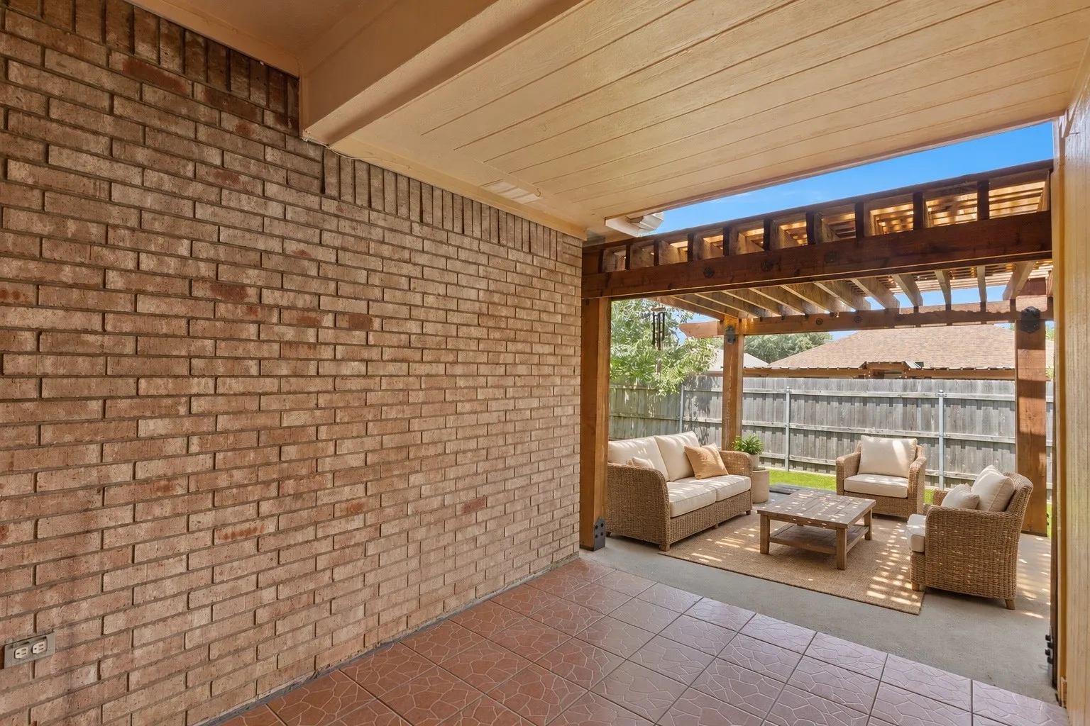 Single Family Residence For Sale in Tarrant County , 9224 Nathan Drive, White Settlement, Texas 76108, 4 Bedroom, 3 Bathroom, 2 Garage spaces, 2,308 Sqft, built in 2004, mls#21349076, Real Estate Agent in White Settlement, Homes For Sale in Tarrant county, Homes For Sale in White Settlement, Realtor in White Settlement Texas, Real Estate Brokerage Independent Realty Texas, Luminita Cordes Realtor