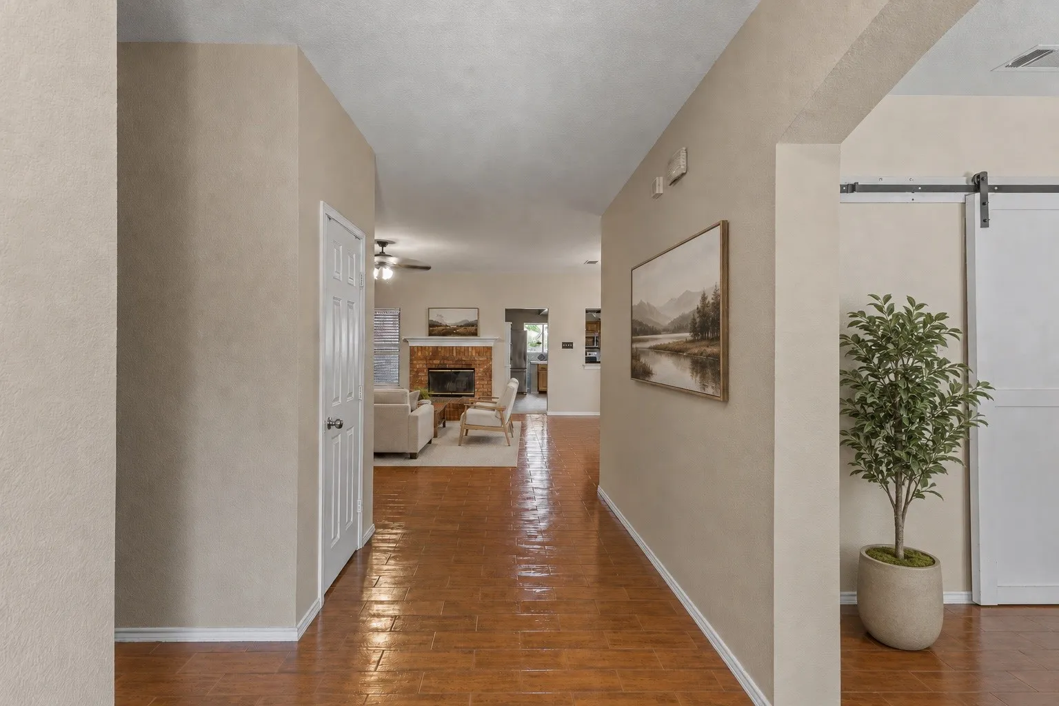 Single Family Residence For Sale in Tarrant County , 9224 Nathan Drive, White Settlement, Texas 76108, 4 Bedroom, 3 Bathroom, 2 Garage spaces, 2,308 Sqft, built in 2004, mls#21349076, Real Estate Agent in White Settlement, Homes For Sale in Tarrant county, Homes For Sale in White Settlement, Realtor in White Settlement Texas, Real Estate Brokerage Independent Realty Texas, Luminita Cordes Realtor