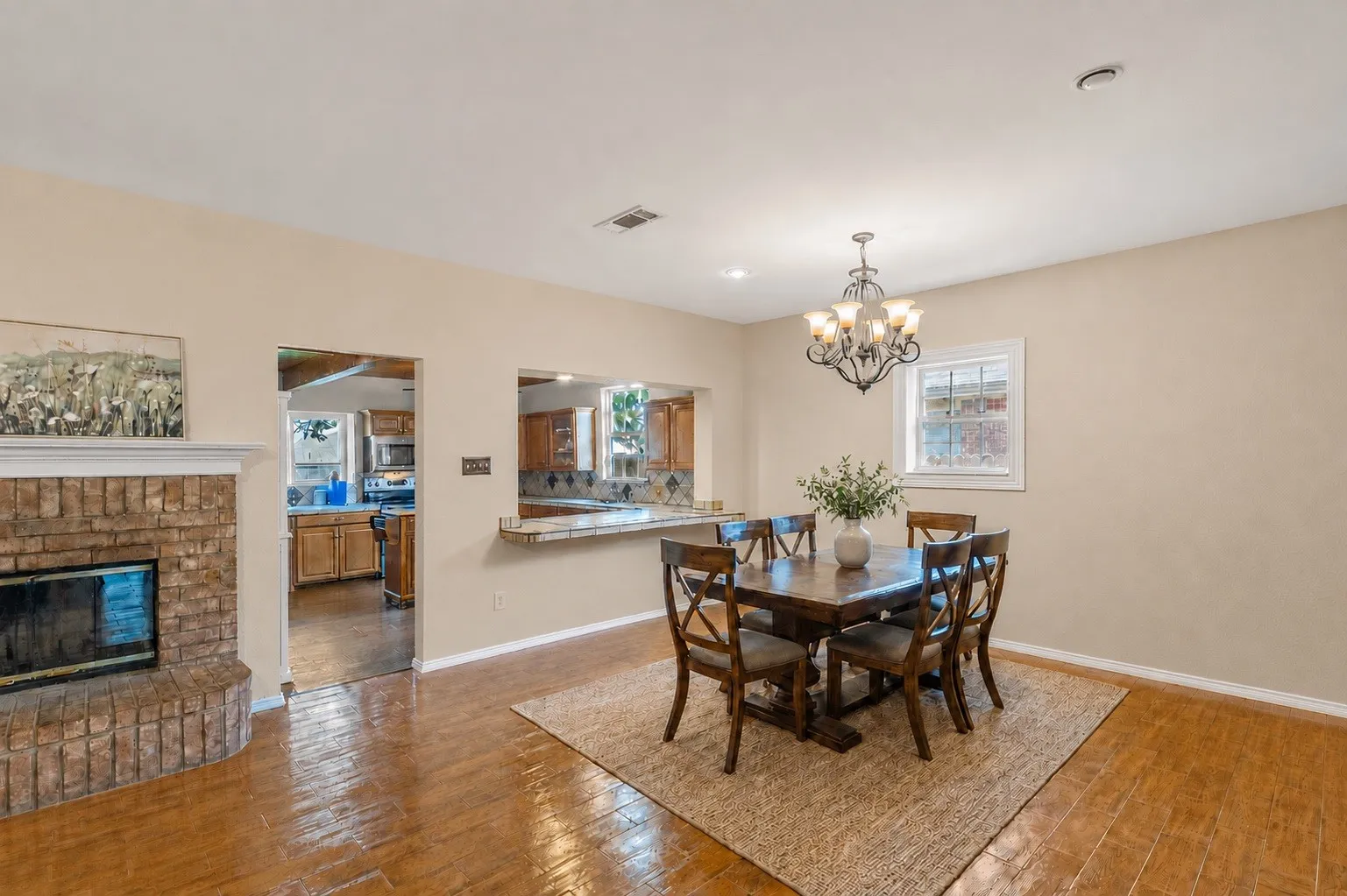Single Family Residence For Sale in Tarrant County , 9224 Nathan Drive, White Settlement, Texas 76108, 4 Bedroom, 3 Bathroom, 2 Garage spaces, 2,308 Sqft, built in 2004, mls#21349076, Real Estate Agent in White Settlement, Homes For Sale in Tarrant county, Homes For Sale in White Settlement, Realtor in White Settlement Texas, Real Estate Brokerage Independent Realty Texas, Luminita Cordes Realtor