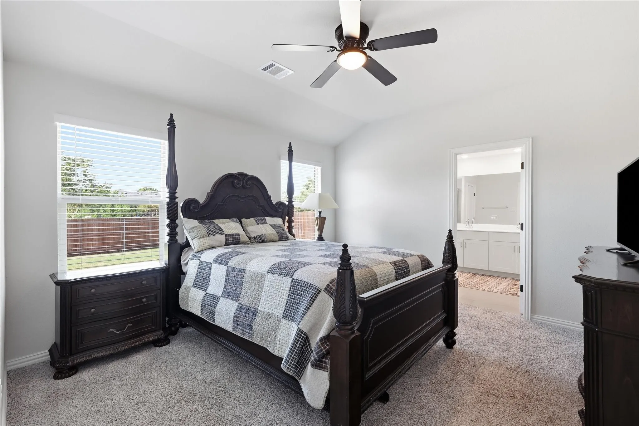 Single Family Residence For Sale in Tarrant County , 2109 Draco Drive, Haslet, Texas 76052, 3 Bedroom, 2 Bathroom, 3 Garage spaces, 1,837 Sqft, built in 2022, mls#21352879, Real Estate Agent in Haslet, Homes For Sale in Tarrant county, Homes For Sale in Haslet, Realtor in Haslet Texas, Real Estate Brokerage Independent Realty Texas, Luminita Cordes Realtor