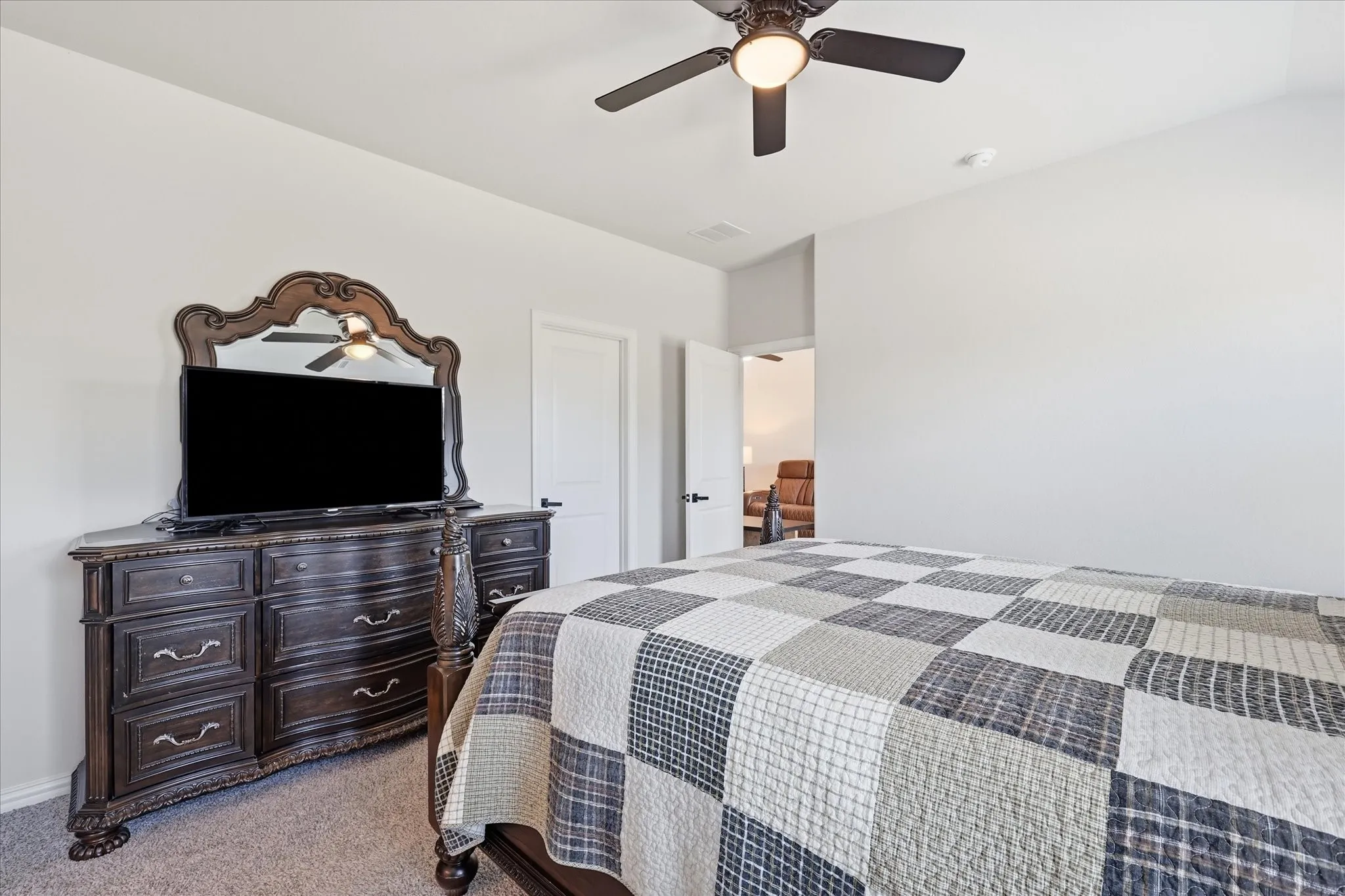 Single Family Residence For Sale in Tarrant County , 2109 Draco Drive, Haslet, Texas 76052, 3 Bedroom, 2 Bathroom, 3 Garage spaces, 1,837 Sqft, built in 2022, mls#21352879, Real Estate Agent in Haslet, Homes For Sale in Tarrant county, Homes For Sale in Haslet, Realtor in Haslet Texas, Real Estate Brokerage Independent Realty Texas, Luminita Cordes Realtor