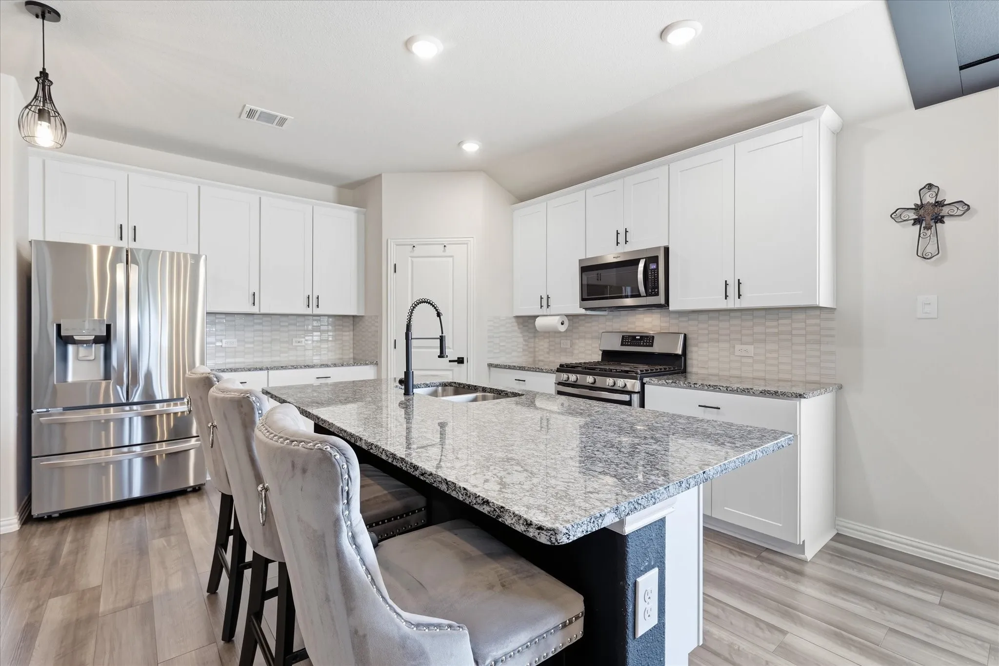 Single Family Residence For Sale in Tarrant County , 2109 Draco Drive, Haslet, Texas 76052, 3 Bedroom, 2 Bathroom, 3 Garage spaces, 1,837 Sqft, built in 2022, mls#21352879, Real Estate Agent in Haslet, Homes For Sale in Tarrant county, Homes For Sale in Haslet, Realtor in Haslet Texas, Real Estate Brokerage Independent Realty Texas, Luminita Cordes Realtor
