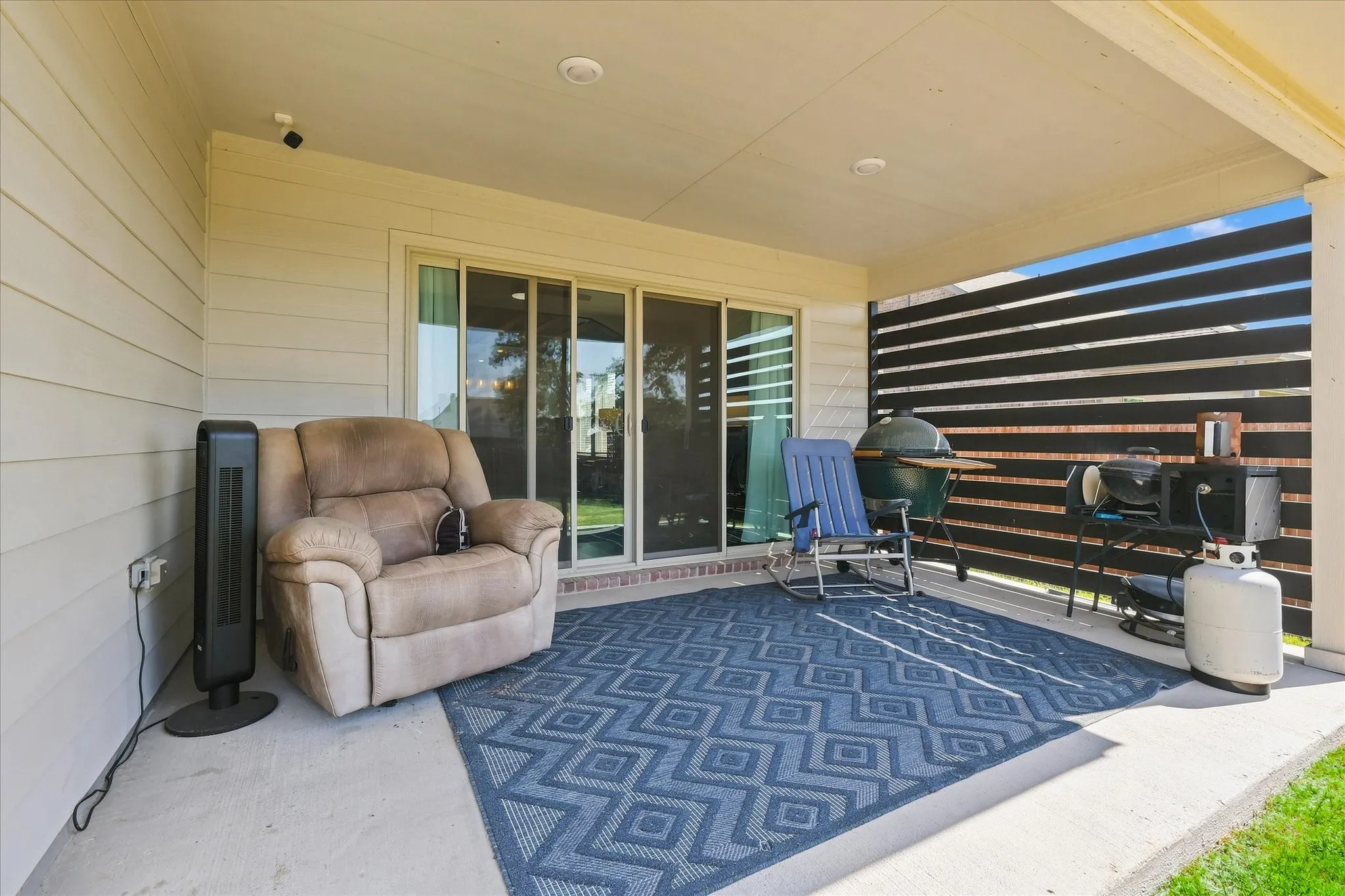 Single Family Residence For Sale in Tarrant County , 2109 Draco Drive, Haslet, Texas 76052, 3 Bedroom, 2 Bathroom, 3 Garage spaces, 1,837 Sqft, built in 2022, mls#21352879, Real Estate Agent in Haslet, Homes For Sale in Tarrant county, Homes For Sale in Haslet, Realtor in Haslet Texas, Real Estate Brokerage Independent Realty Texas, Luminita Cordes Realtor