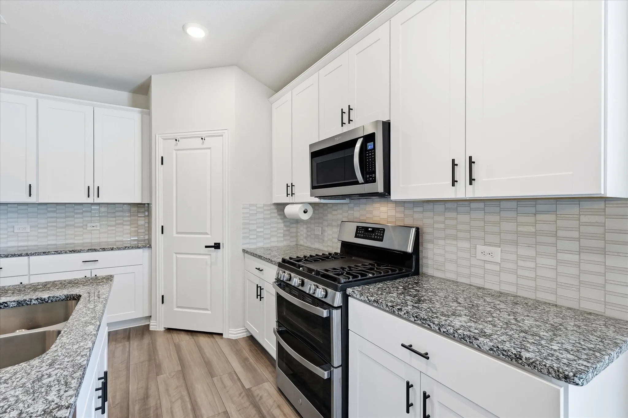 Single Family Residence For Sale in Tarrant County , 2109 Draco Drive, Haslet, Texas 76052, 3 Bedroom, 2 Bathroom, 3 Garage spaces, 1,837 Sqft, built in 2022, mls#21352879, Real Estate Agent in Haslet, Homes For Sale in Tarrant county, Homes For Sale in Haslet, Realtor in Haslet Texas, Real Estate Brokerage Independent Realty Texas, Luminita Cordes Realtor