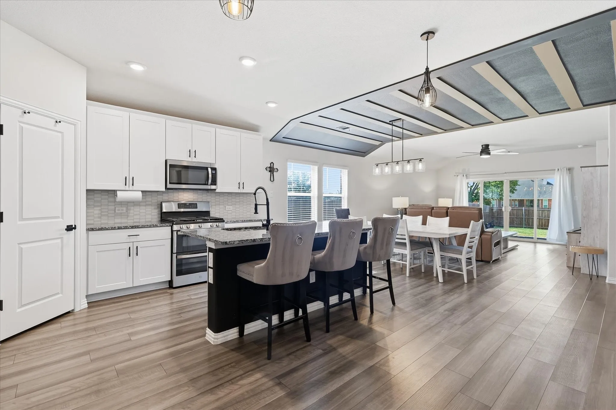 Single Family Residence For Sale in Tarrant County , 2109 Draco Drive, Haslet, Texas 76052, 3 Bedroom, 2 Bathroom, 3 Garage spaces, 1,837 Sqft, built in 2022, mls#21352879, Real Estate Agent in Haslet, Homes For Sale in Tarrant county, Homes For Sale in Haslet, Realtor in Haslet Texas, Real Estate Brokerage Independent Realty Texas, Luminita Cordes Realtor