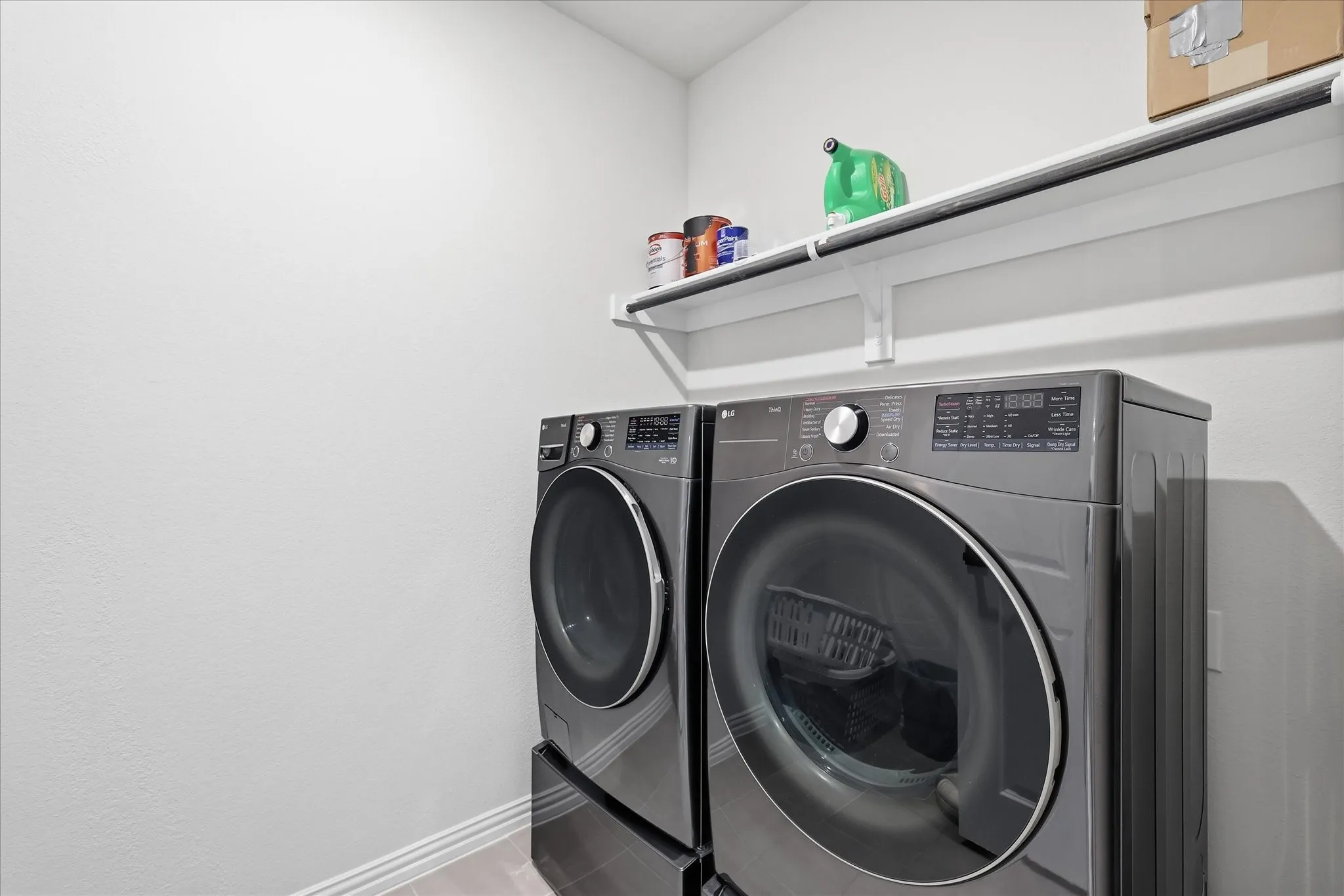 Single Family Residence For Sale in Tarrant County , 2109 Draco Drive, Haslet, Texas 76052, 3 Bedroom, 2 Bathroom, 3 Garage spaces, 1,837 Sqft, built in 2022, mls#21352879, Real Estate Agent in Haslet, Homes For Sale in Tarrant county, Homes For Sale in Haslet, Realtor in Haslet Texas, Real Estate Brokerage Independent Realty Texas, Luminita Cordes Realtor