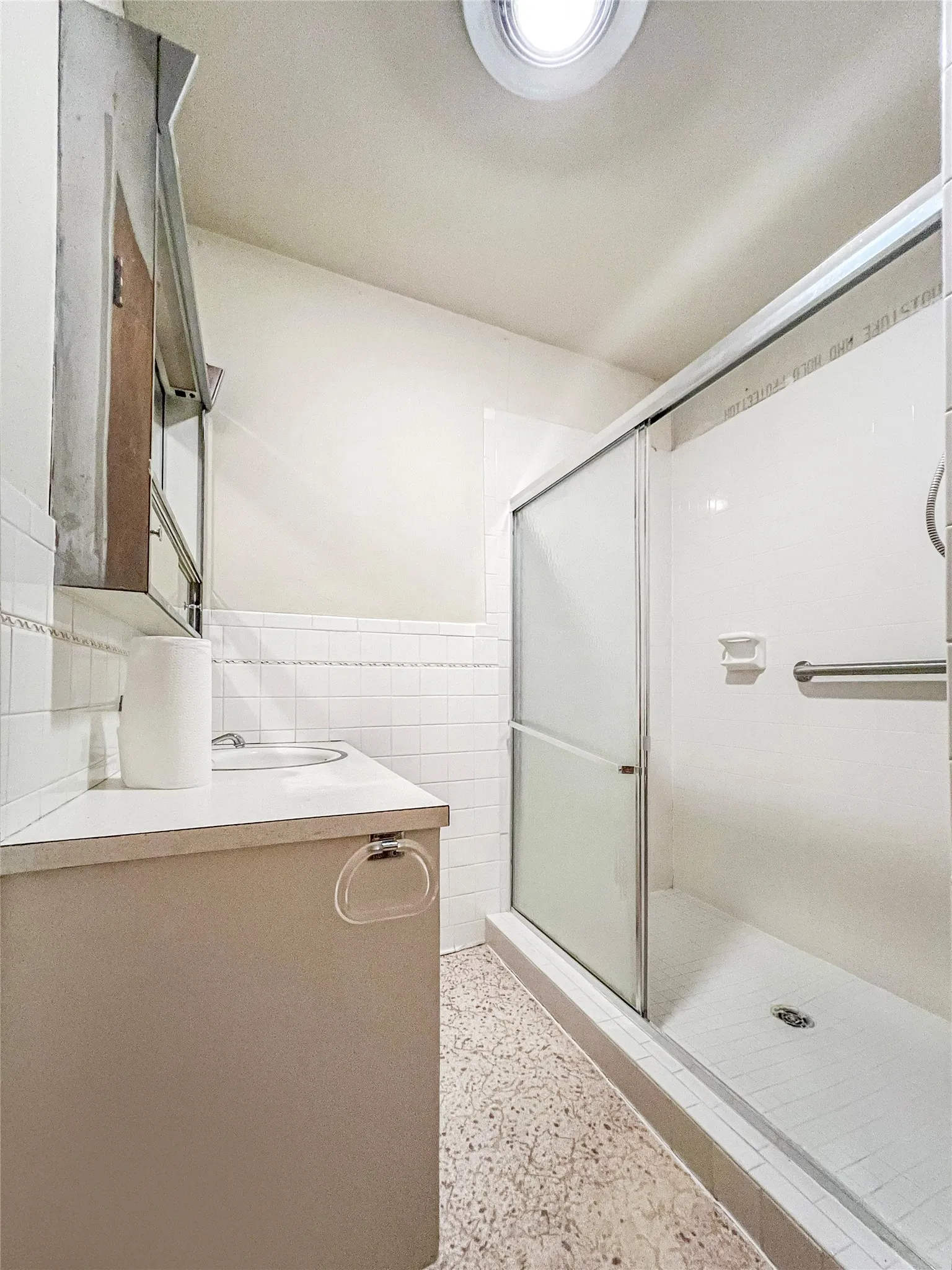 Single Family Residence For Sale in Hunt County , 2706 Bois D Arc Street, Commerce, Texas 75428, 3 Bedroom, 2 Bathroom, 1 Garage spaces, 1,856 Sqft, built in 1972, mls#21357376, Real Estate Agent in Commerce, Homes For Sale in Hunt county, Homes For Sale in Commerce, Realtor in Commerce Texas, Real Estate Brokerage Independent Realty Texas, Luminita Cordes Realtor